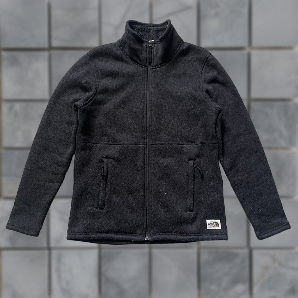The North Face VINTAGE? The North Face Fleece Jacket Medium Gray Womens Full Zip Lined Outdoors Size M / US 6-8 / IT 42-44 - 1 Thumbnail