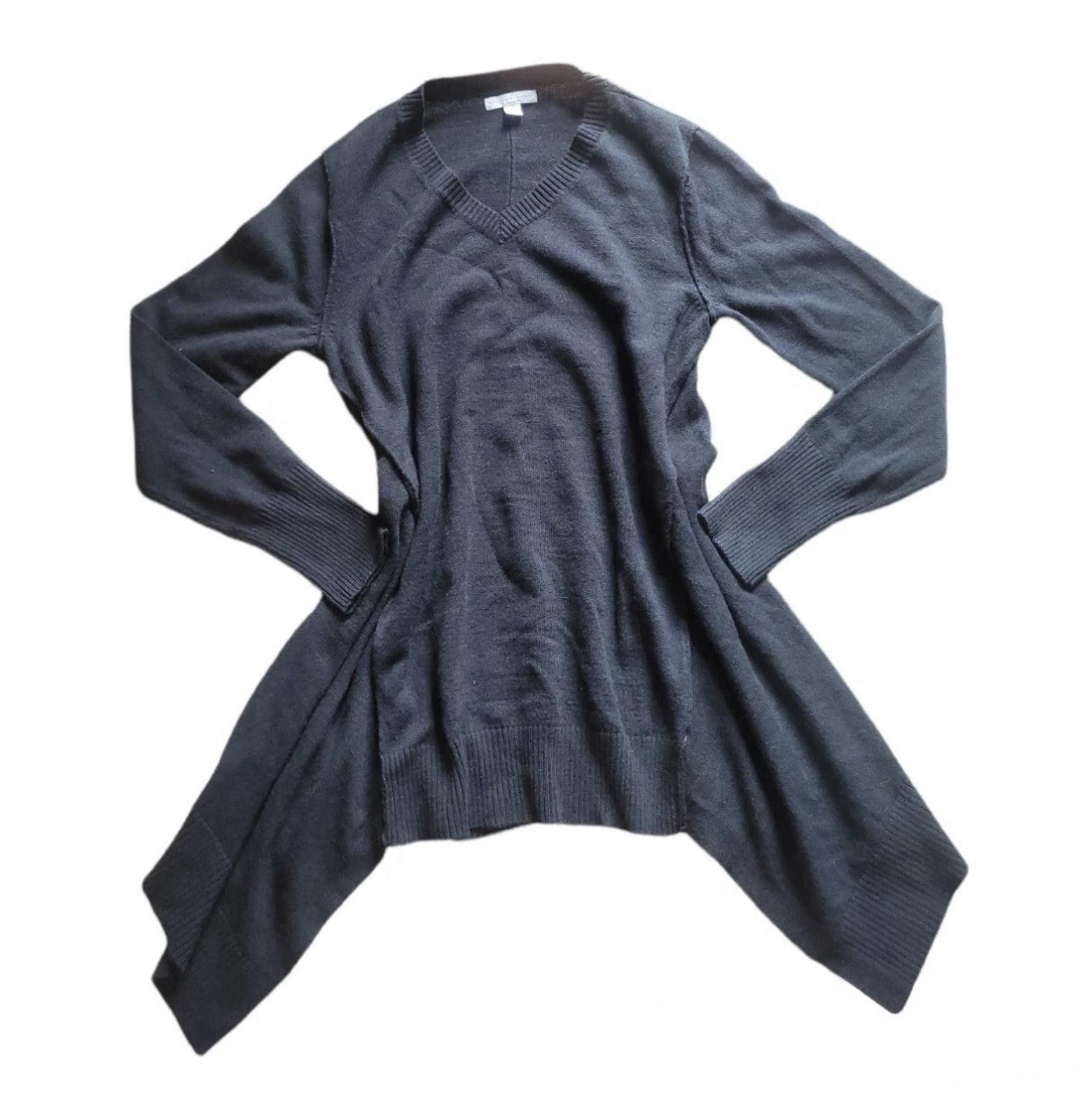 Other New York&Co ￼ Women’s Xl Black Sweater V-Neck Longer Sides Size XL / US 12-14 / IT 48-50 - 1 Thumbnail
