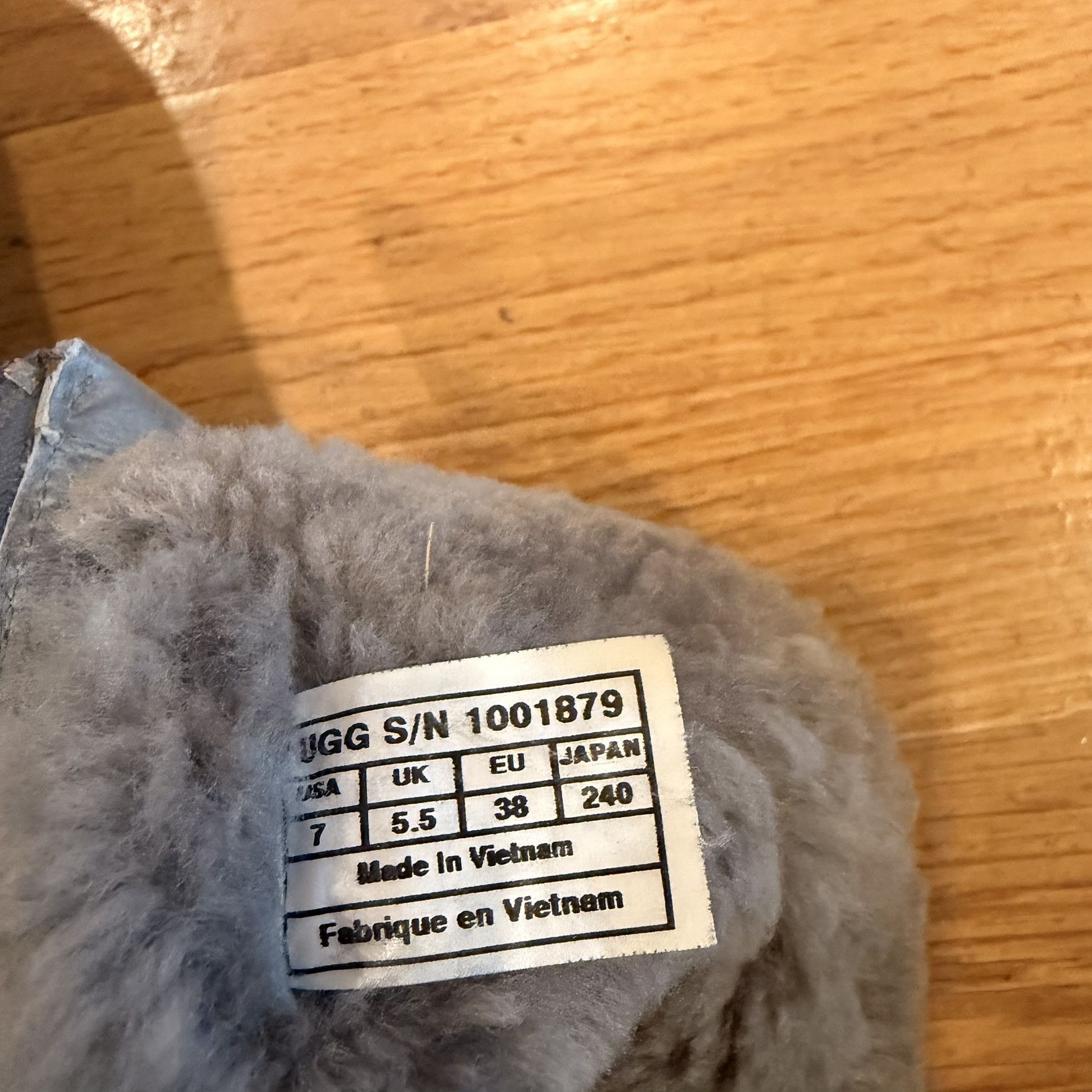 Ugg UGG Selia Zip Winter Boots Women Size 7 Gray Size US 8 / IT 38 - 10 Thumbnail