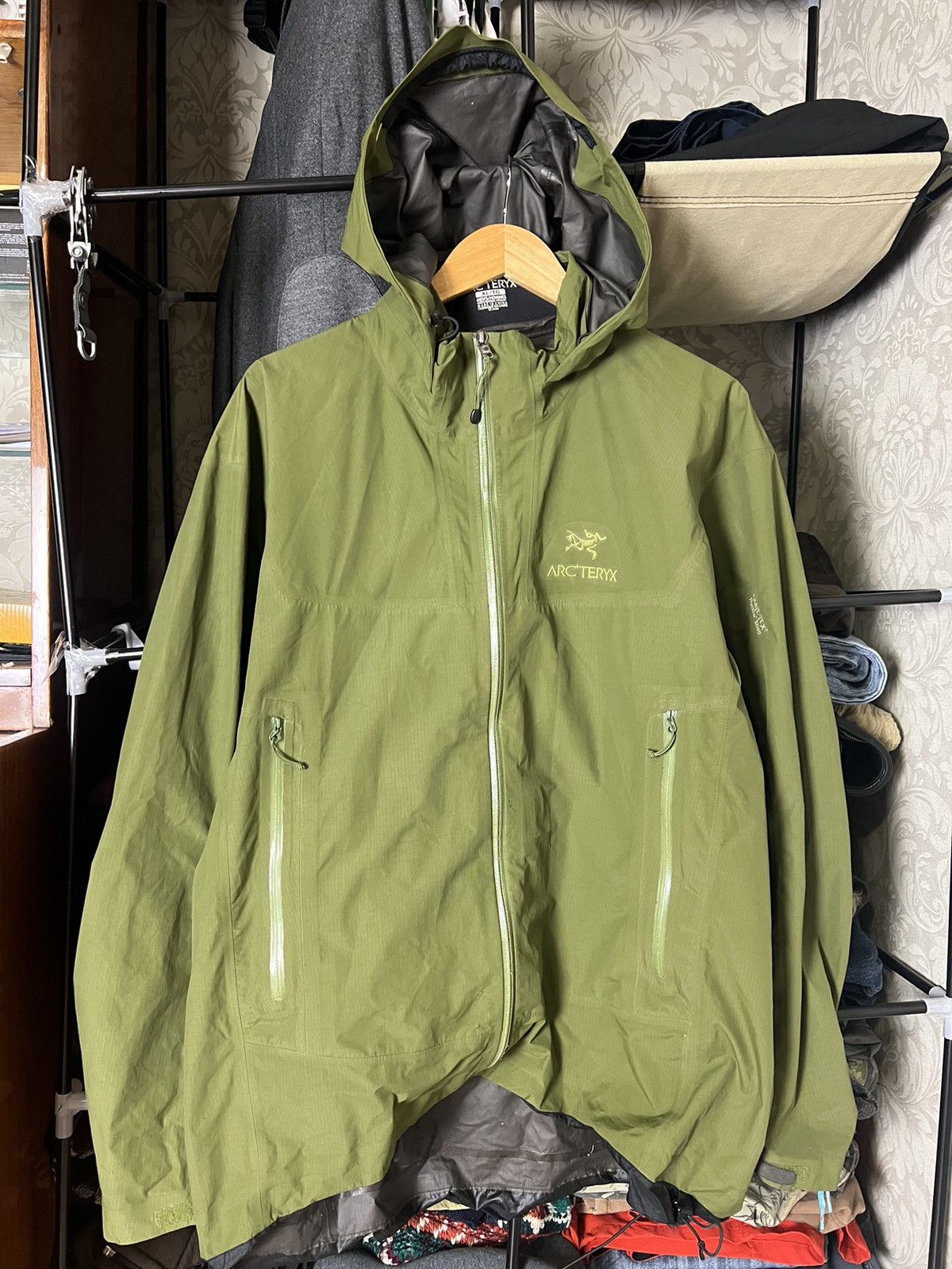 Arc'teryx × Vintage Vintage Gorpcore Arcteryx Gore Tex Paclite Shell ...