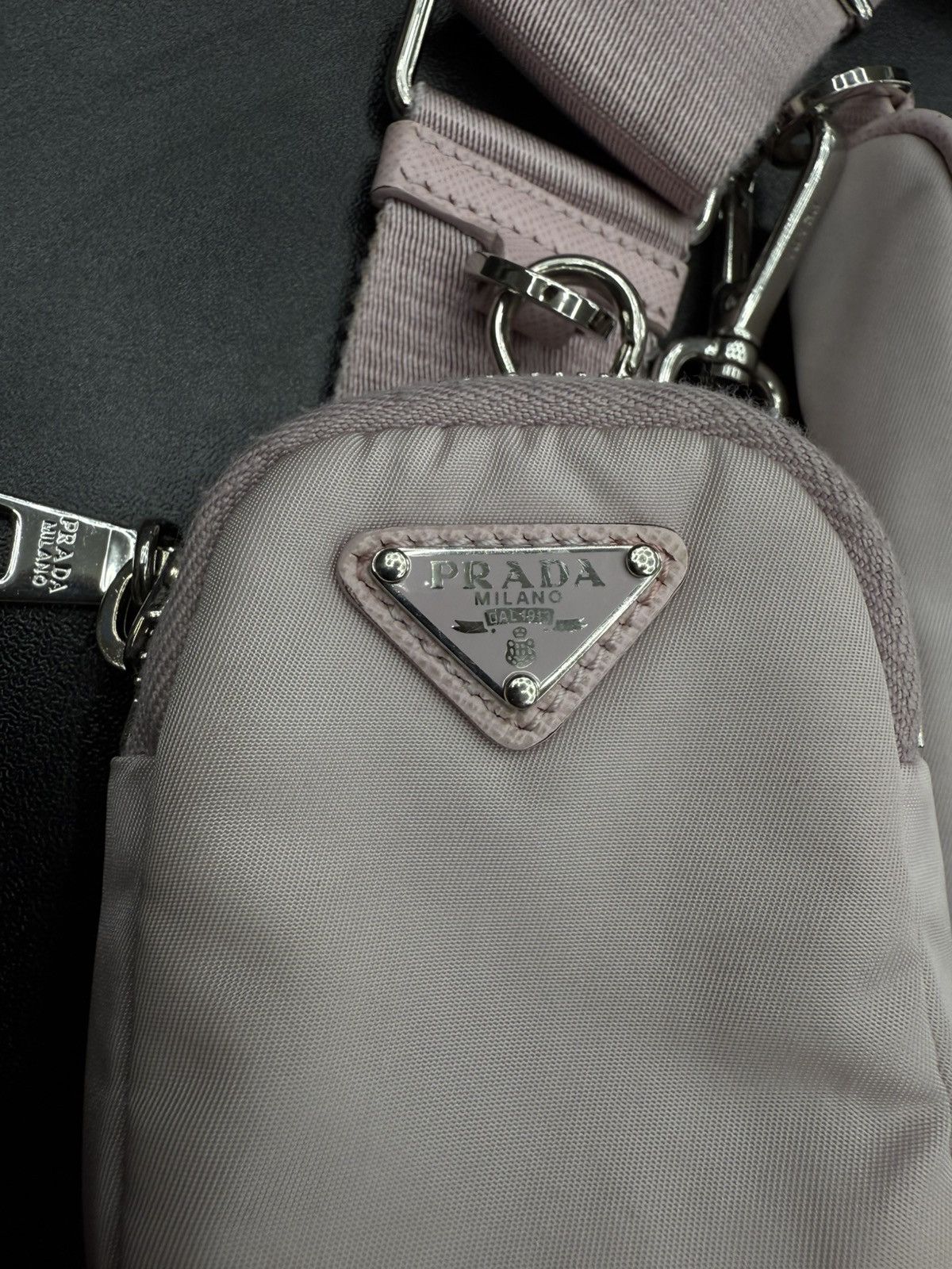 Prada Prada Re-Edition 2005 shoulder bag in pink Size ONE SIZE - 6 Thumbnail