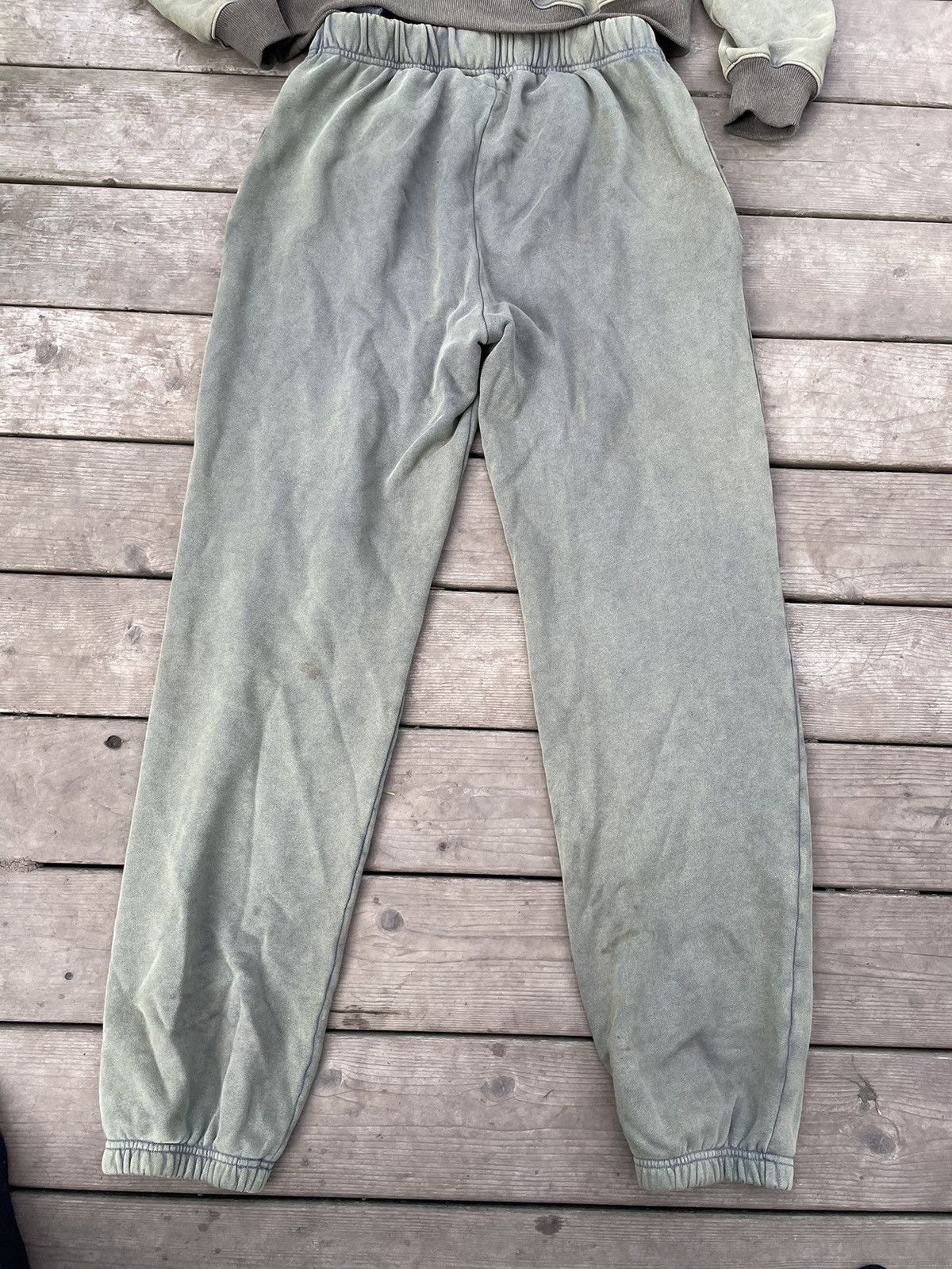 Streetwear Years Of Tears Olive Green Sweat Pants | Grailed