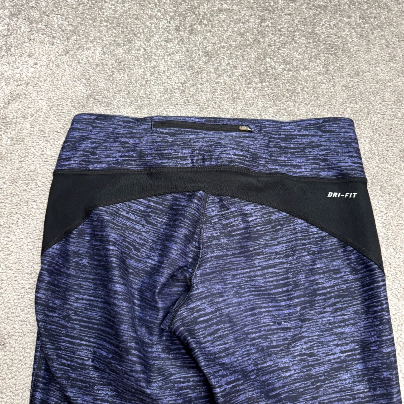 Nike Nike Dri-Fit Cropped Capri Leggings Womens M Purple Black Purple Running Size 32" / US 10 / IT 46 - 7 Thumbnail