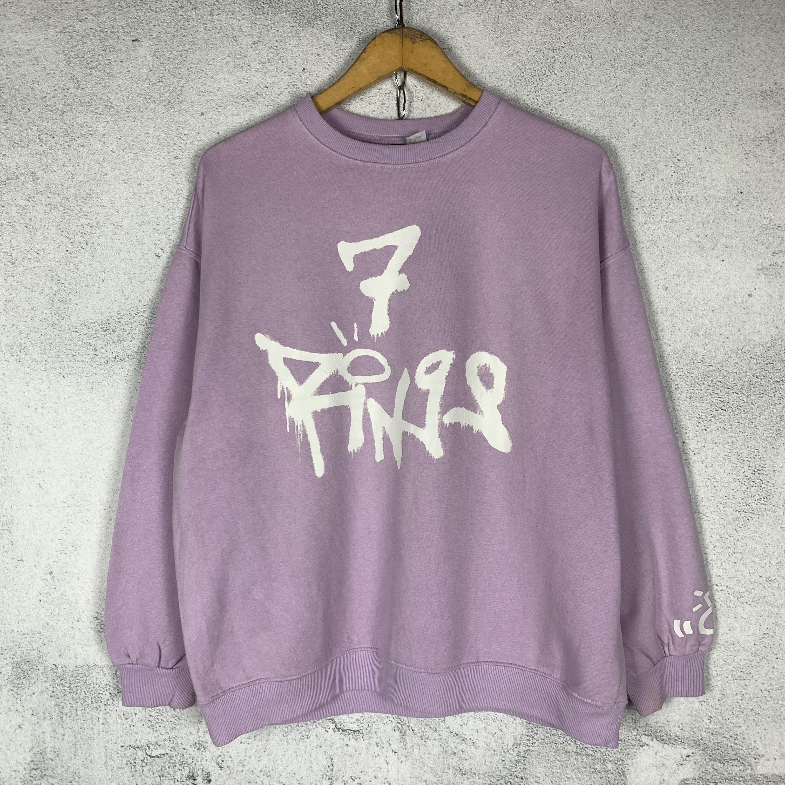 H&M Ariana Grande x H&M Oversized Sweatshirt Crewneck Size US M / EU 48-50 / 2 - 1 Thumbnail