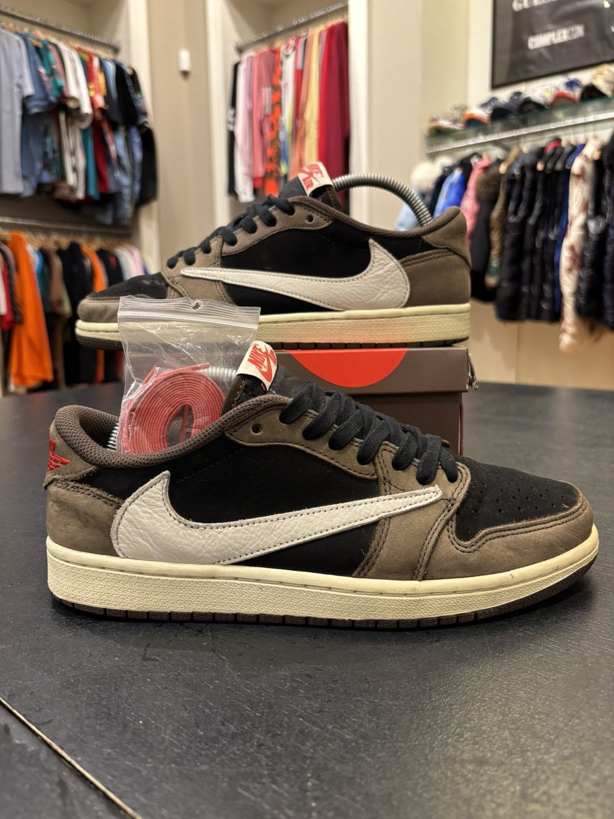 Jordan 1 low travis scott mocha