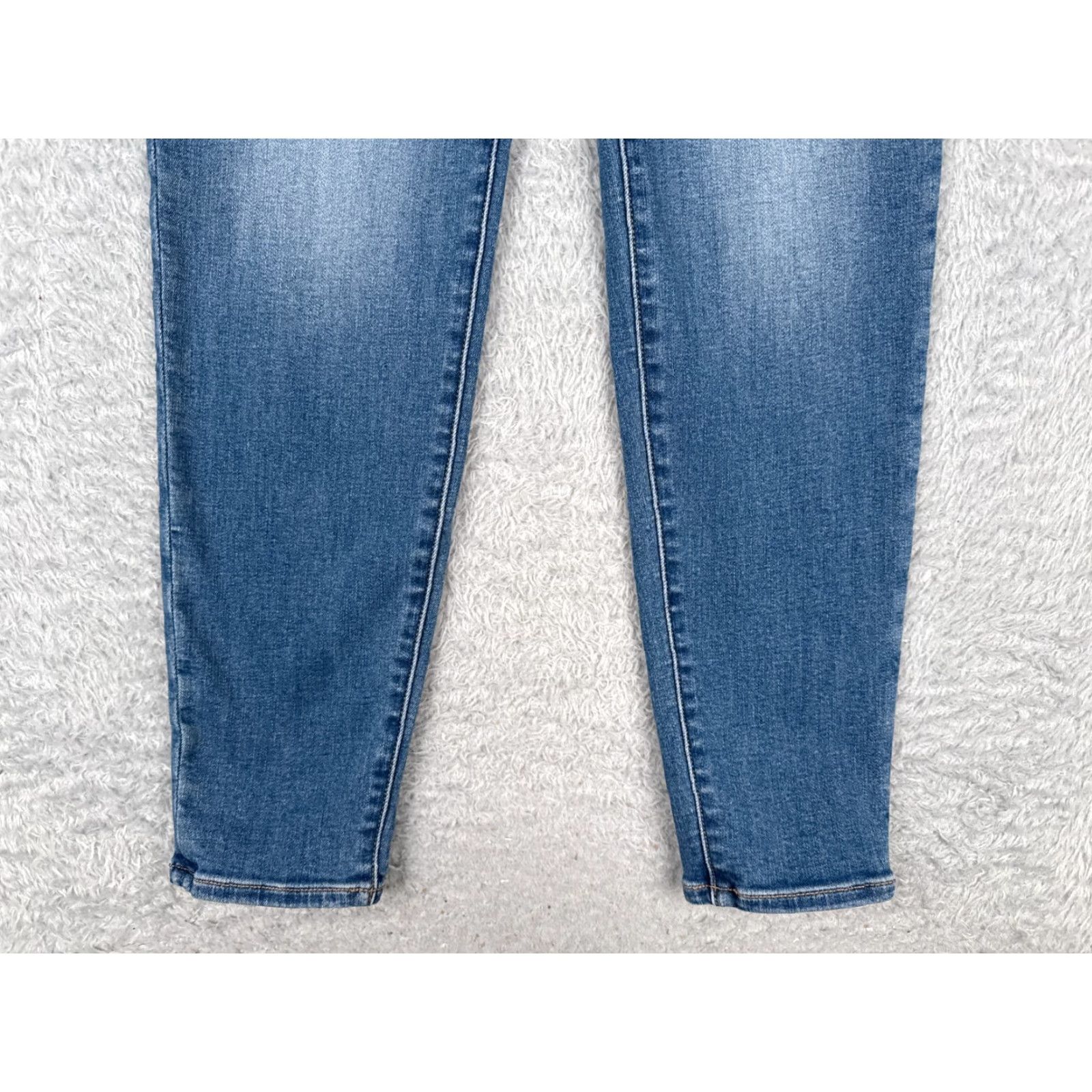 American Eagle Outfitters American Eagle Outfiters Jeans Women 8 Blue Denim Jegging Stretch Distressed Zip 27x27 5-Pocket Design Inseam 27 Size 30" / US 8 / IT 44 - 2 Thumbnail