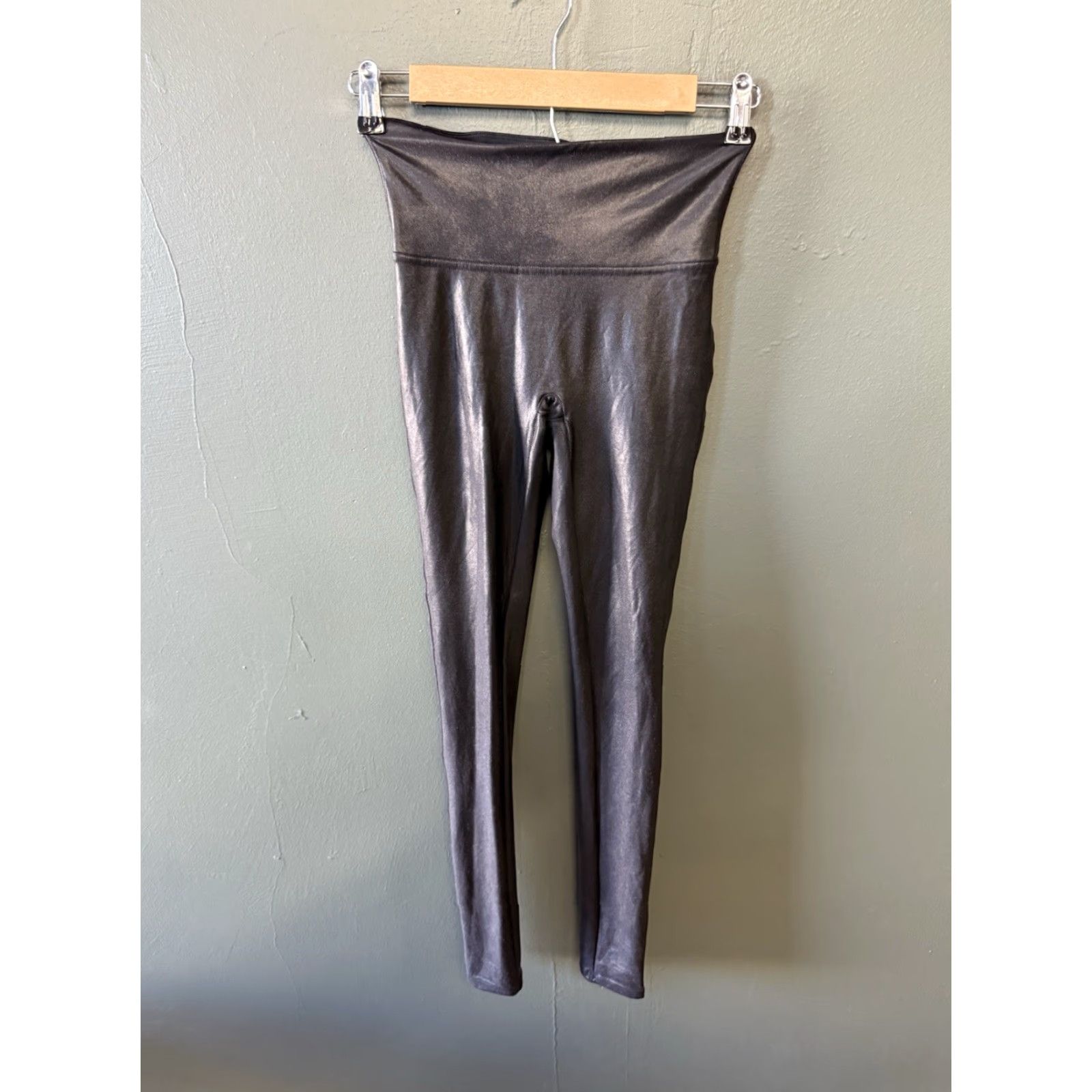 Spanx Spanx Womens Black Cropped Legging Pull On Athletic Size Small Size 28" / US 6 / IT 42 - 2 Thumbnail