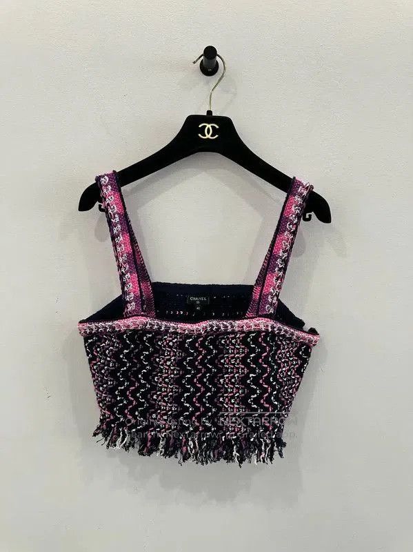 Chanel Chanel Black Cotton Women's T-shirt Size L . Size L / US 10 / IT 46 - 1 Thumbnail