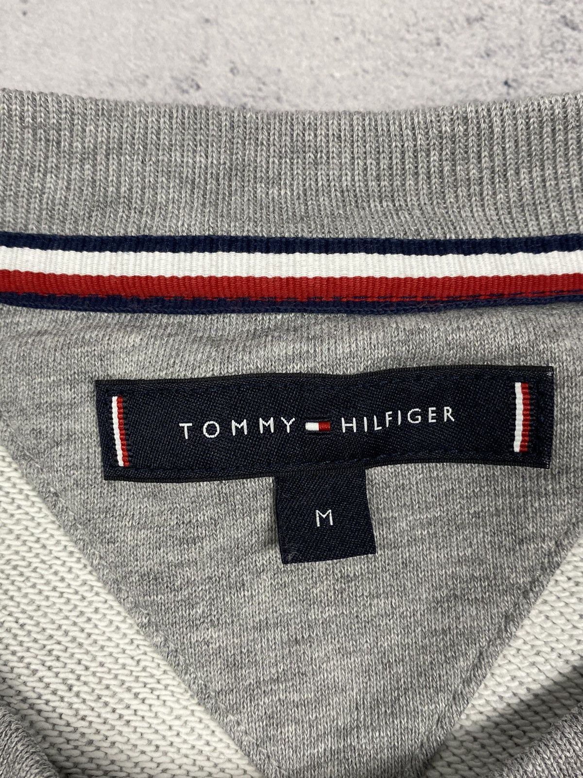 Tommy Hilfiger Tommy Hilfiger Big Logo Gray Sweatshirt Men’s Size M Size US M / EU 48-50 / 2 - 7 Thumbnail