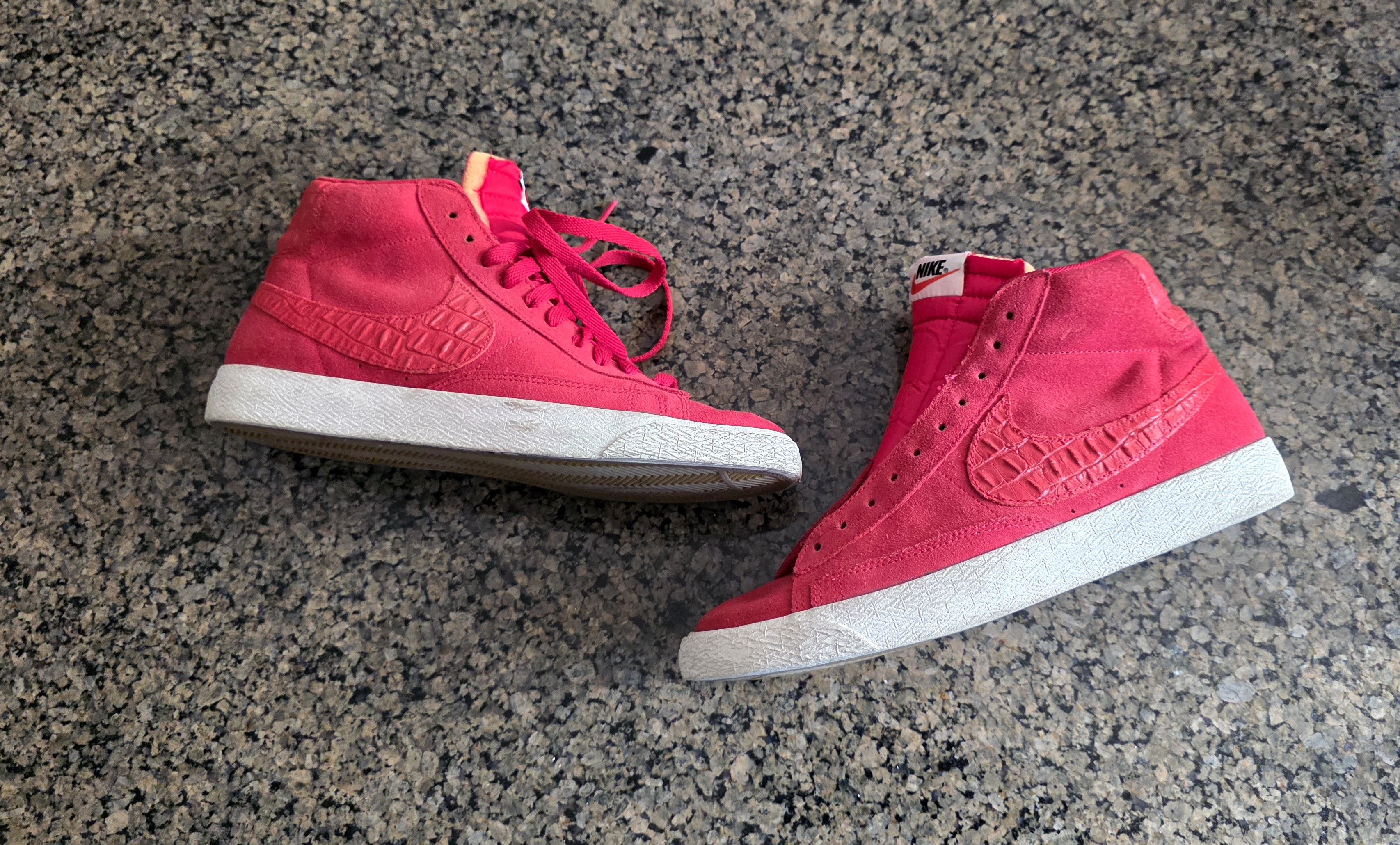Nike Nike Blazer Mid Shoes Mens Size 9 Red Suede High Top Size US 9 / EU 42 - 2 Thumbnail