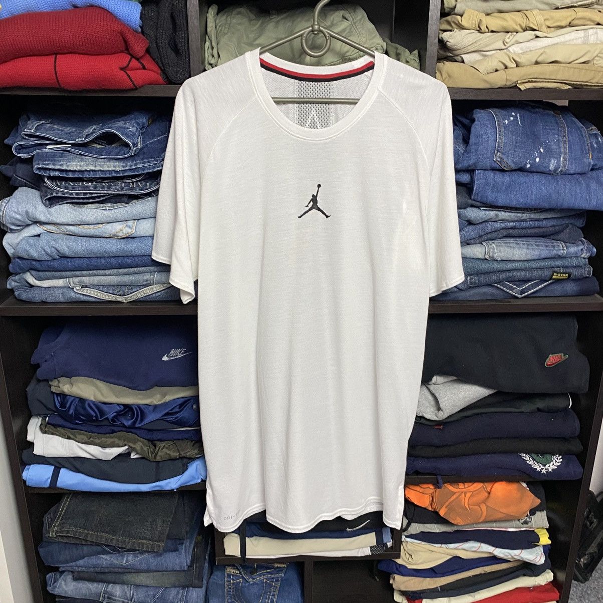 Jordan Brand Mens Jordan Centre Logo streetwear sport white tee Size US L / EU 52-54 / 3 - 1 Thumbnail