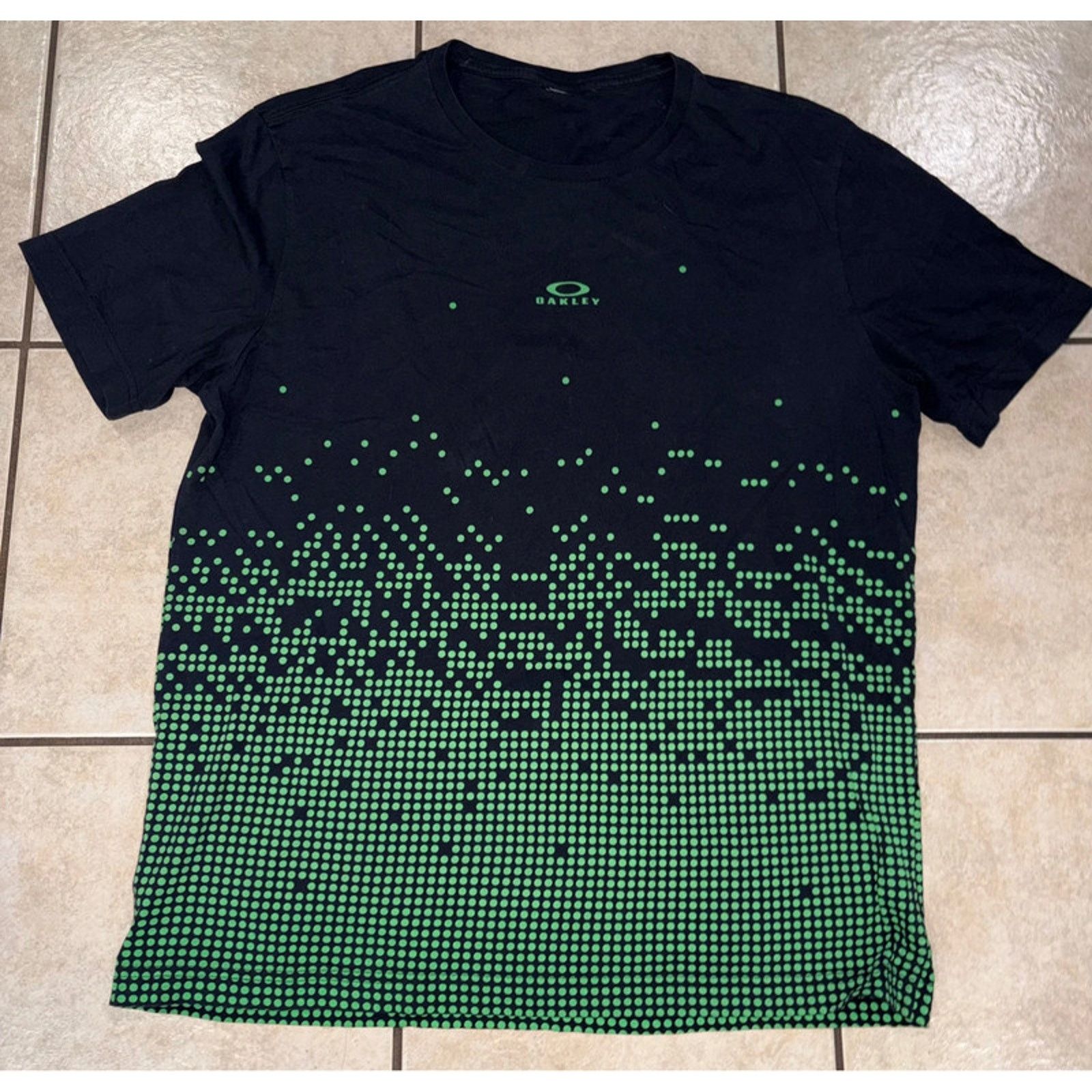 Oakley Oakley men’s digital green XL short sleeve Size US XL / EU 56 / 4 - 1 Thumbnail