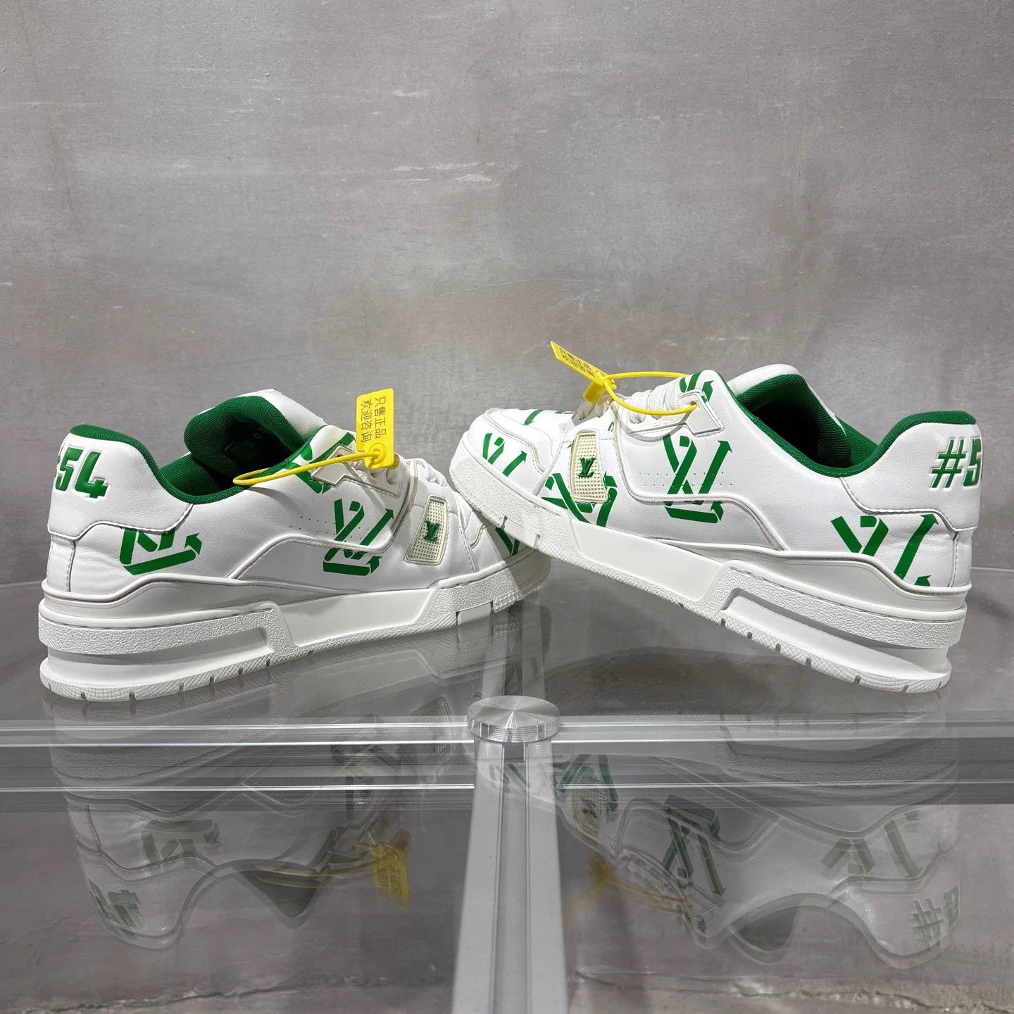 Louis Vuitton LV Trainer White Green Eco UK7 41 Size US 7 / EU 40 - 5 Thumbnail