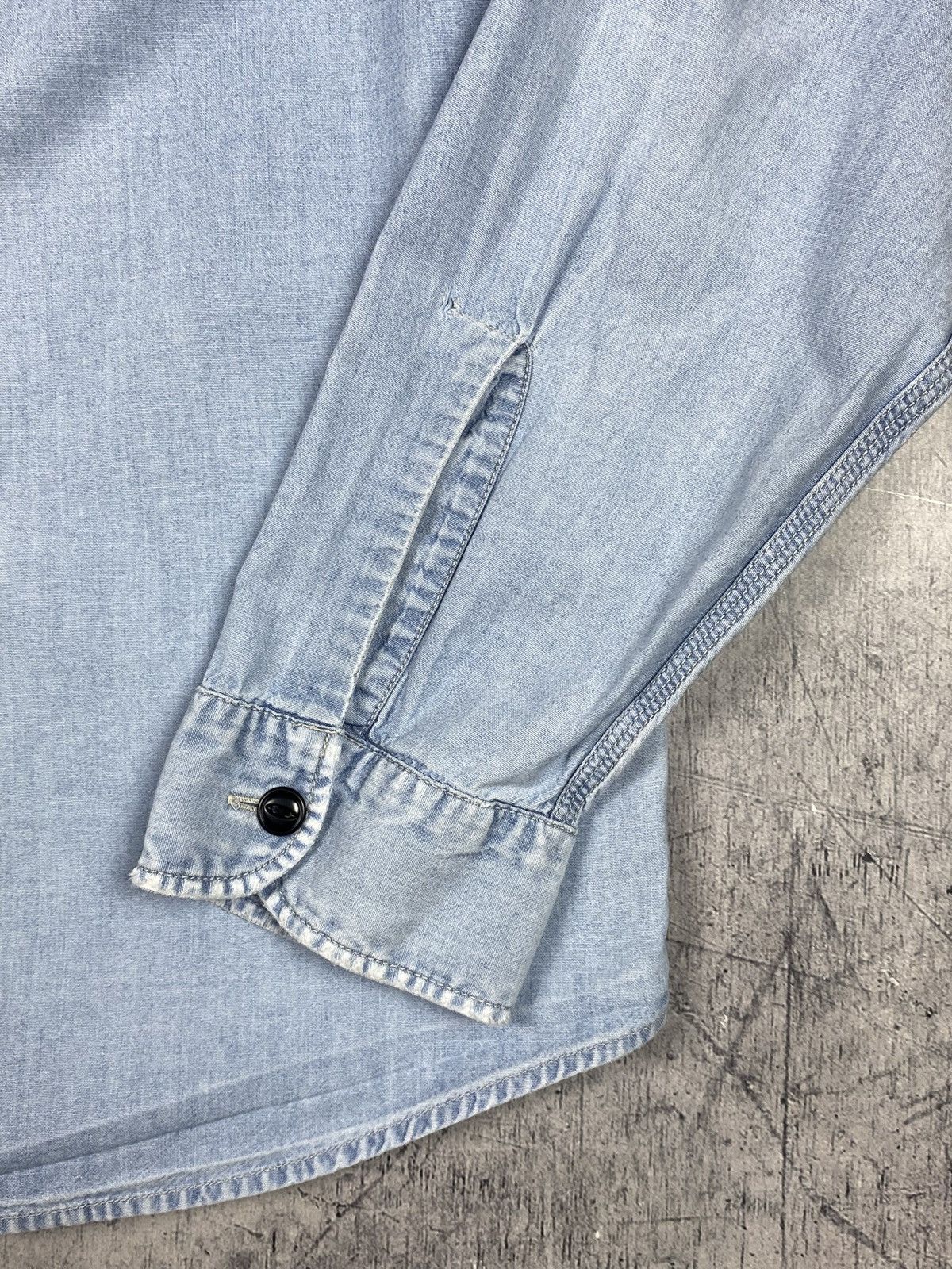 Polo Ralph Lauren Vintage Polo Jeans Co Ralph Lauren Distressed Denim Shirt Size US L / EU 52-54 / 3 - 17 Thumbnail