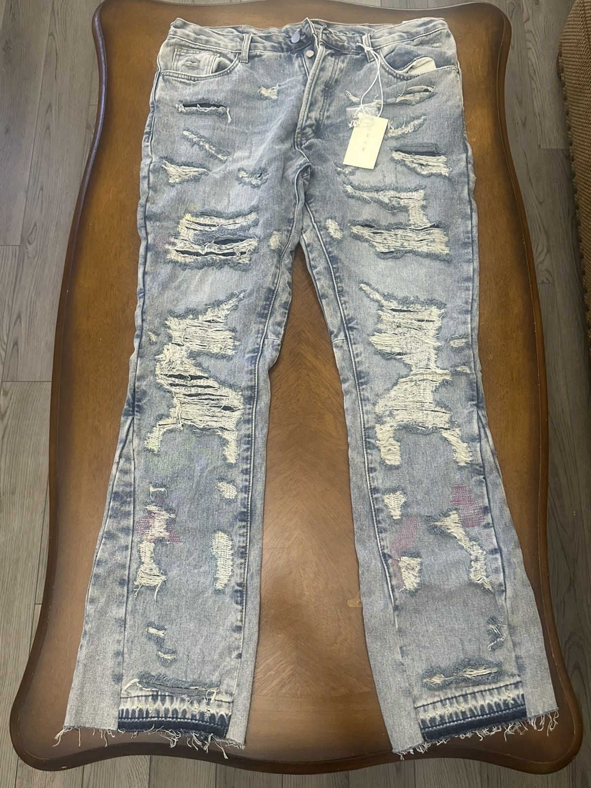 MNML Will get all that’s listed for that price. Read description Size US 36 / EU 52 - 10 Thumbnail