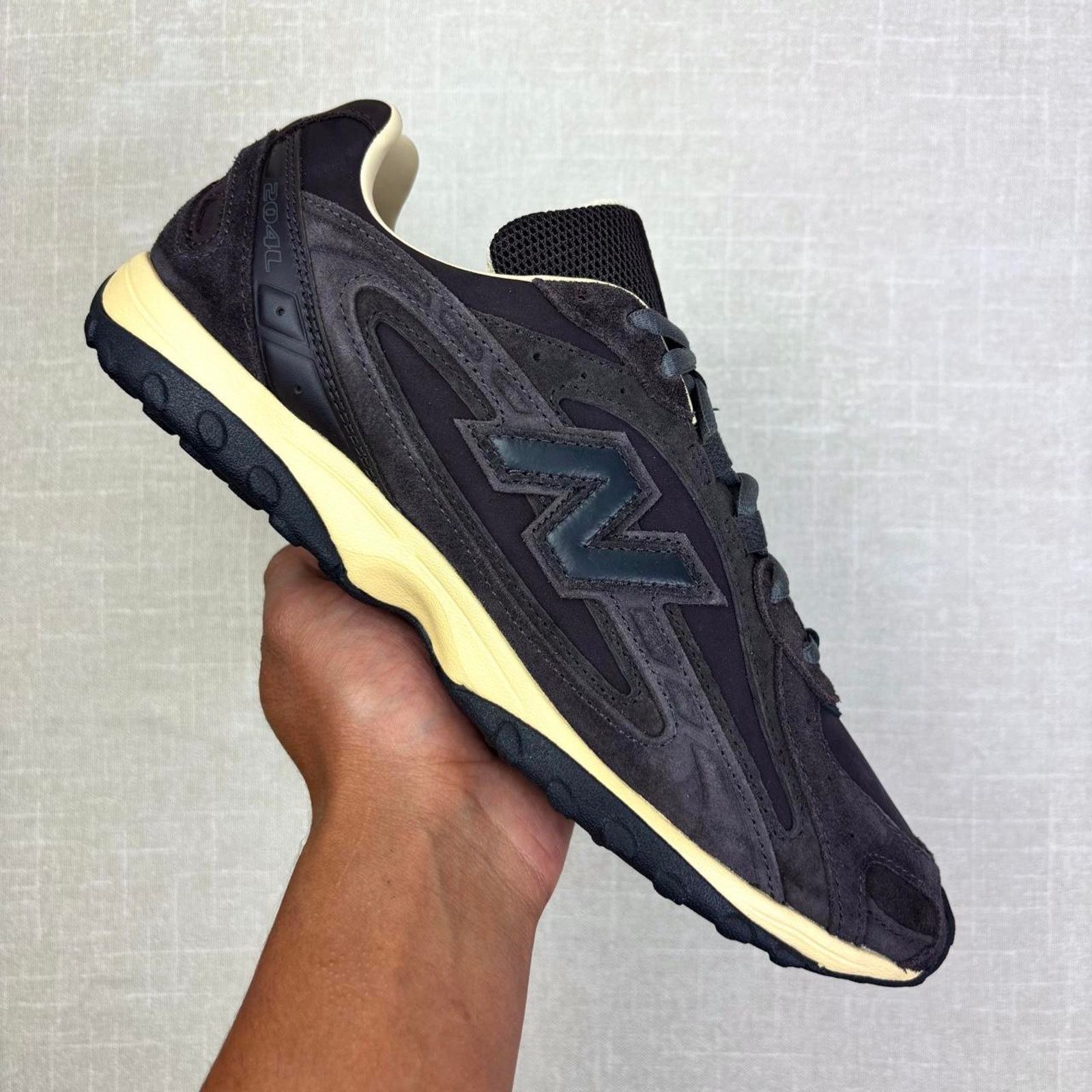 🦂 2026 AURALEE x New Balance 204L “brown” 10M
