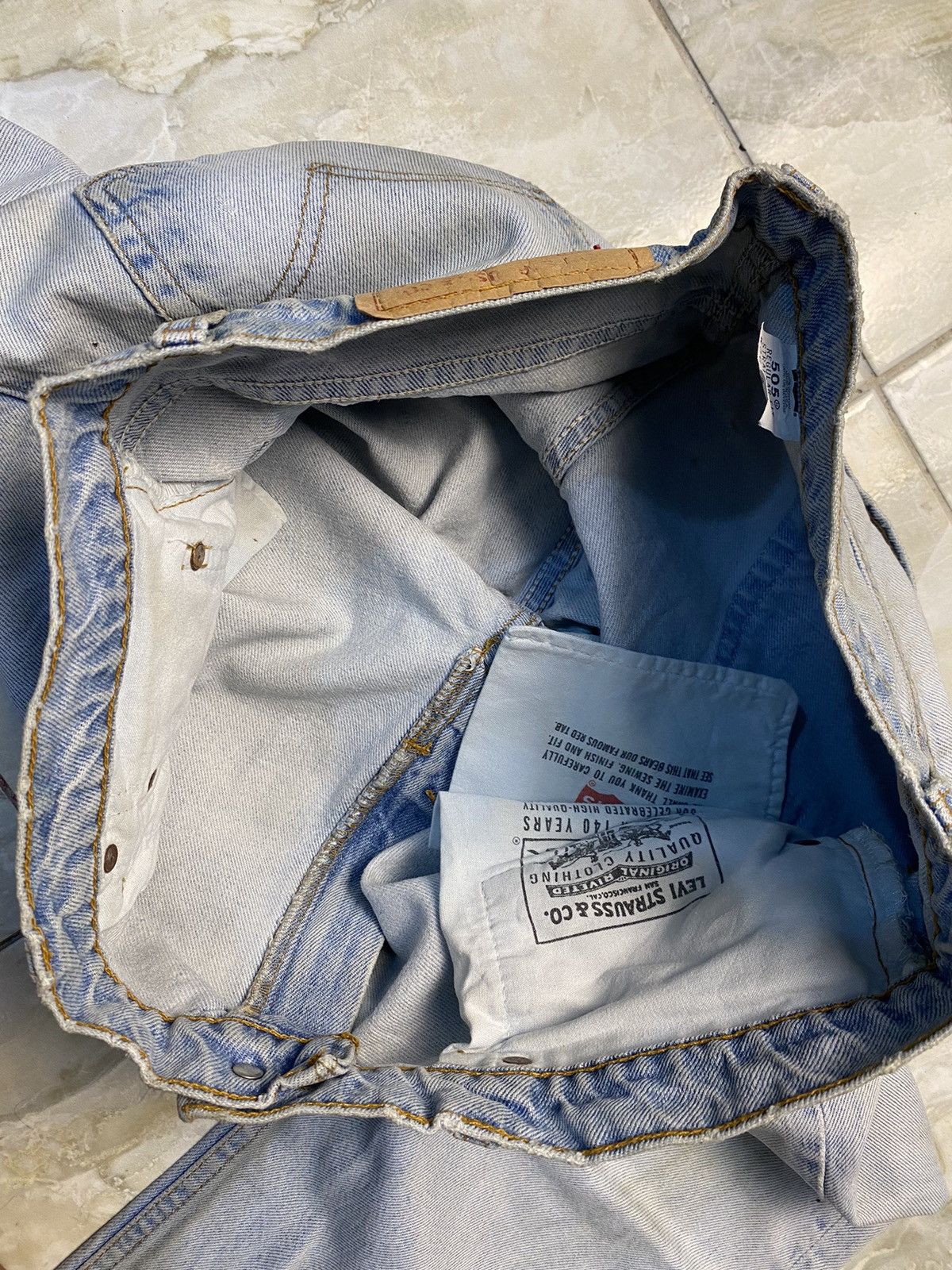 Levi's VINTAGE LEVIS 505 REGULAR FIT Size US 34 / EU 50 - 18 Thumbnail