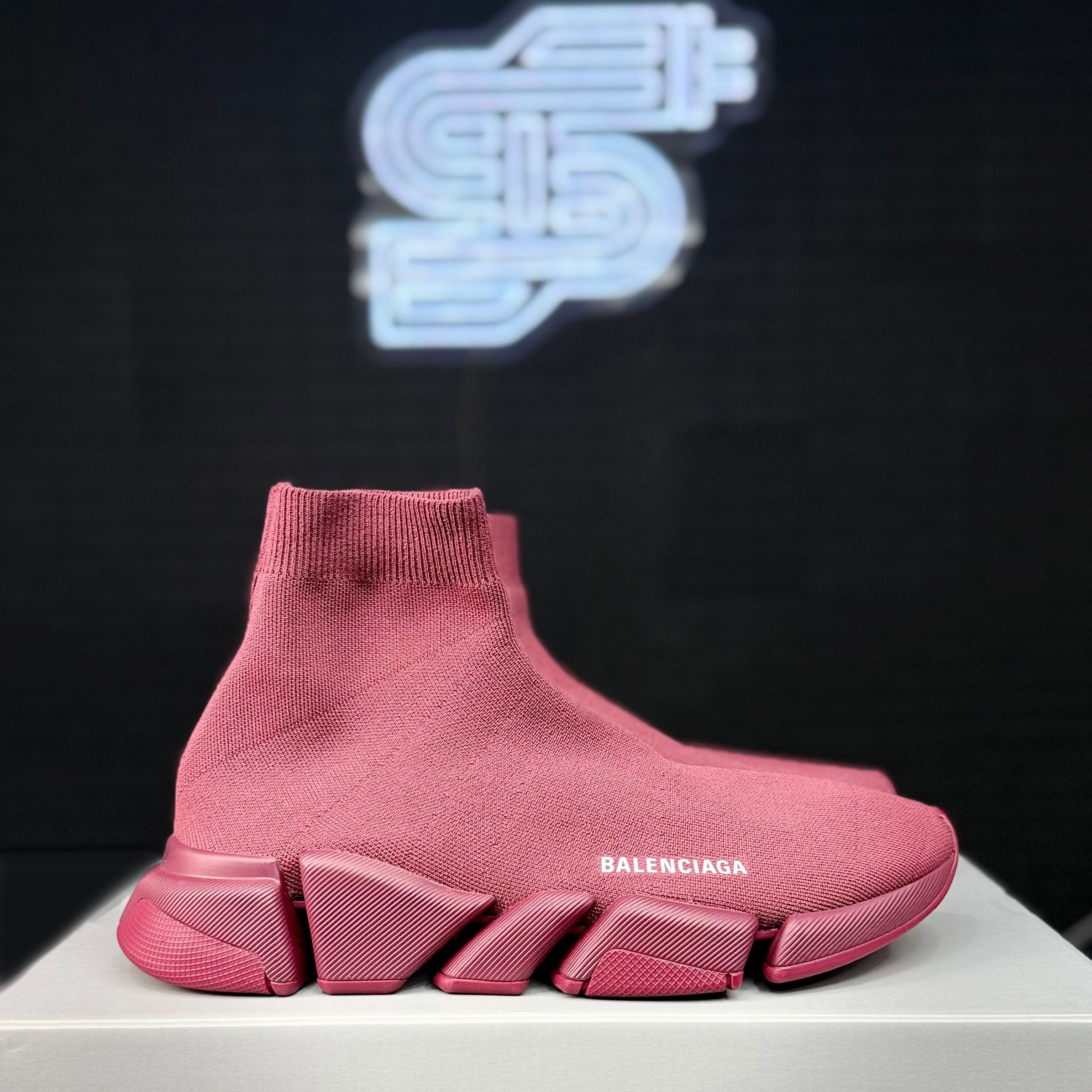 Balenciaga Balenciaga Speed 2.0 Trainer Burgundy Size US 9 / EU 42 - 2 Thumbnail