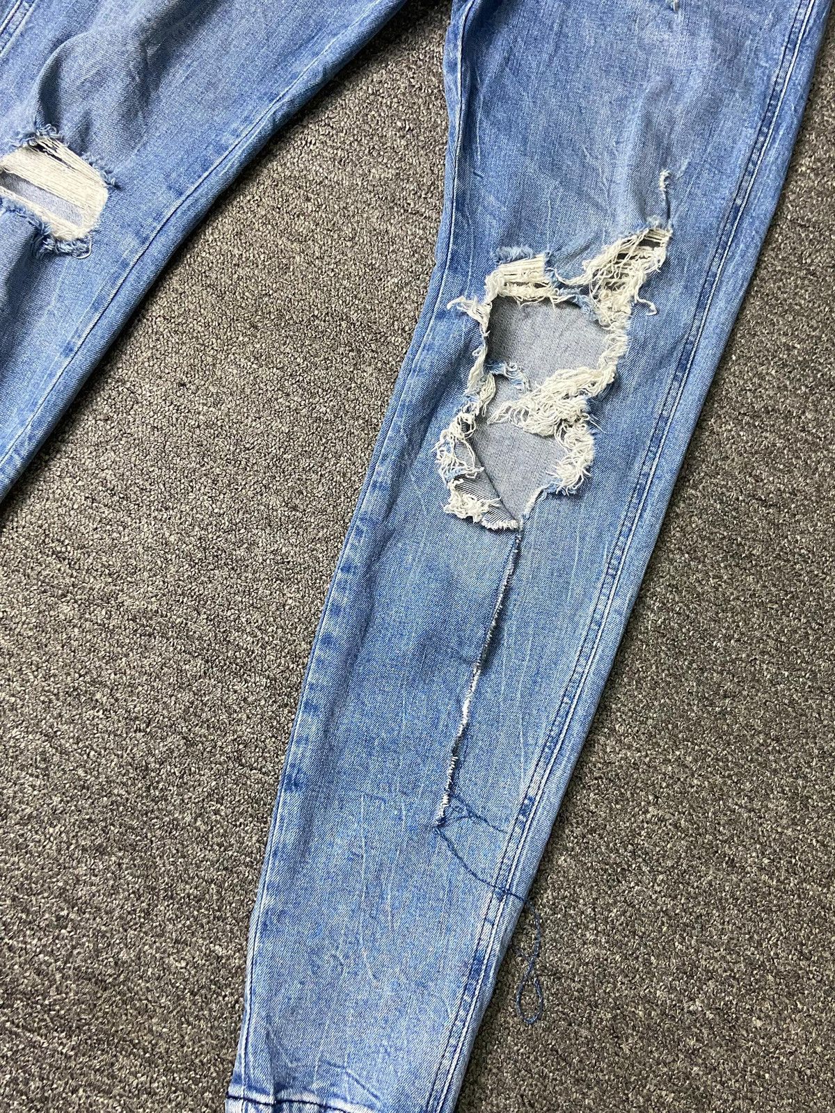 Designer × Vintage × Zara ZARA Distressed Denim Ripped Jeans (131) Size US 32 / EU 48 - 9 Thumbnail