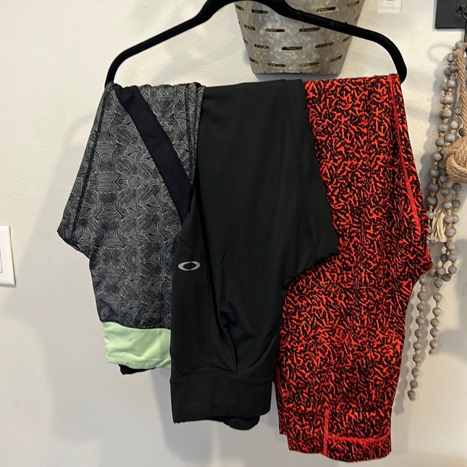 Under Armour Jogger/capri athletic bundle - Under Amour, Oakley & Kyodan Size 25" / US 0 / IT 36 - 2 Thumbnail