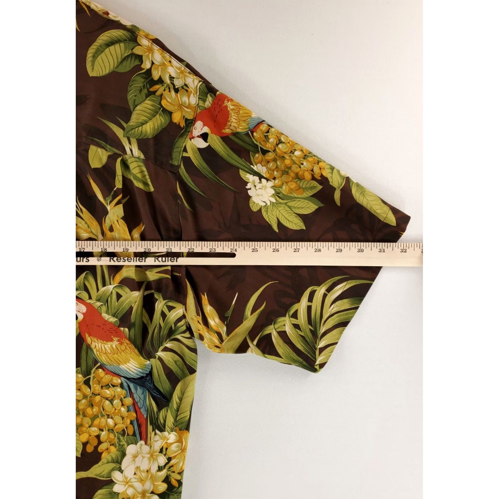Tommy Bahama Tommy Bahama Shirt 100% Silk Parrots Short Sleeve Brown Mens XL Size US XL / EU 56 / 4 - 6 Thumbnail
