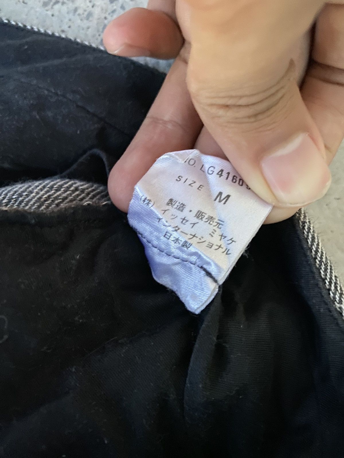Issey Miyake Distressed Vintage Issey Miyake Men Wool Casual Pants Size US 30 / EU 46 - 9 Thumbnail