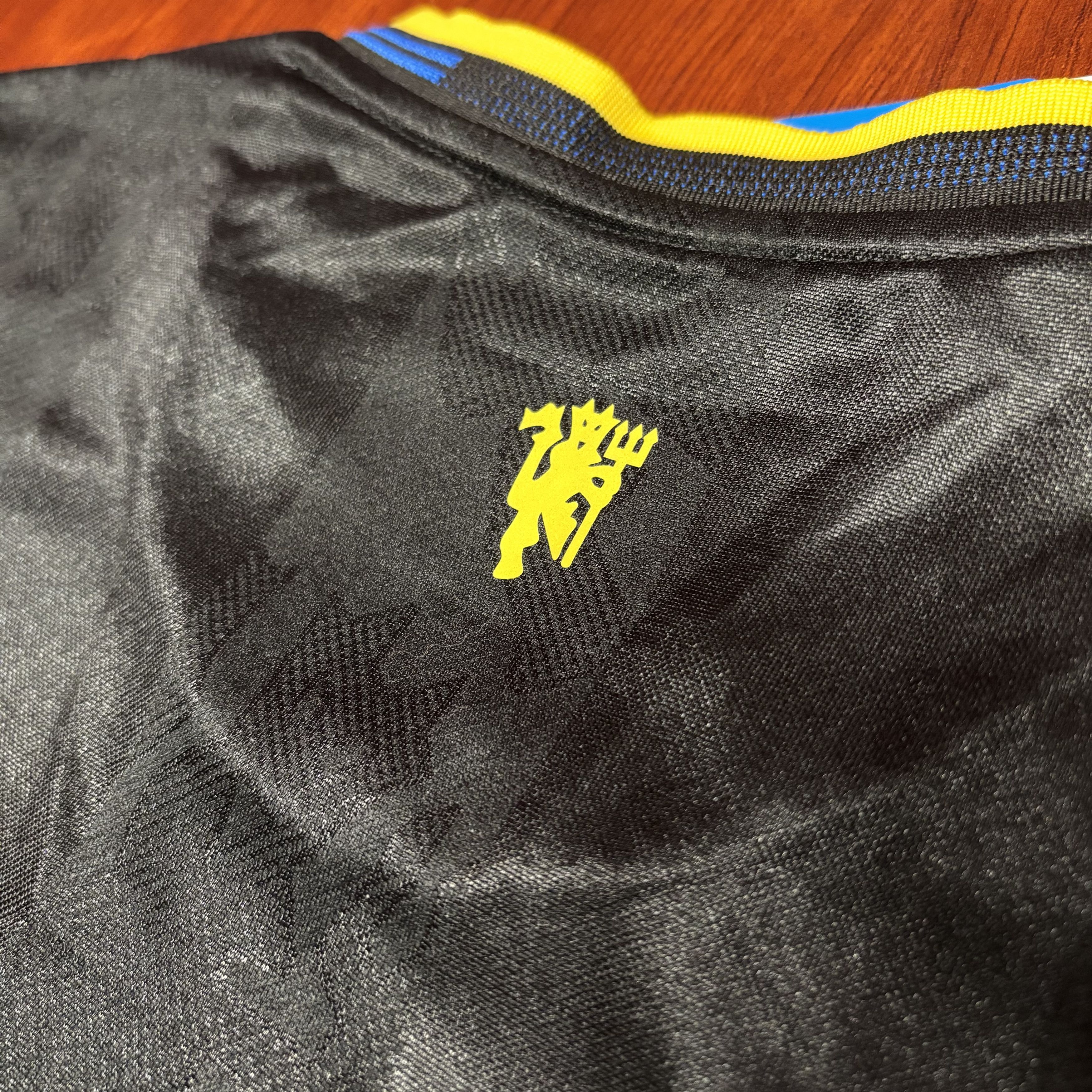 Adidas Manchester United Away Jersey 2025/26 – Player Version Size US L / EU 52-54 / 3 - 6 Thumbnail