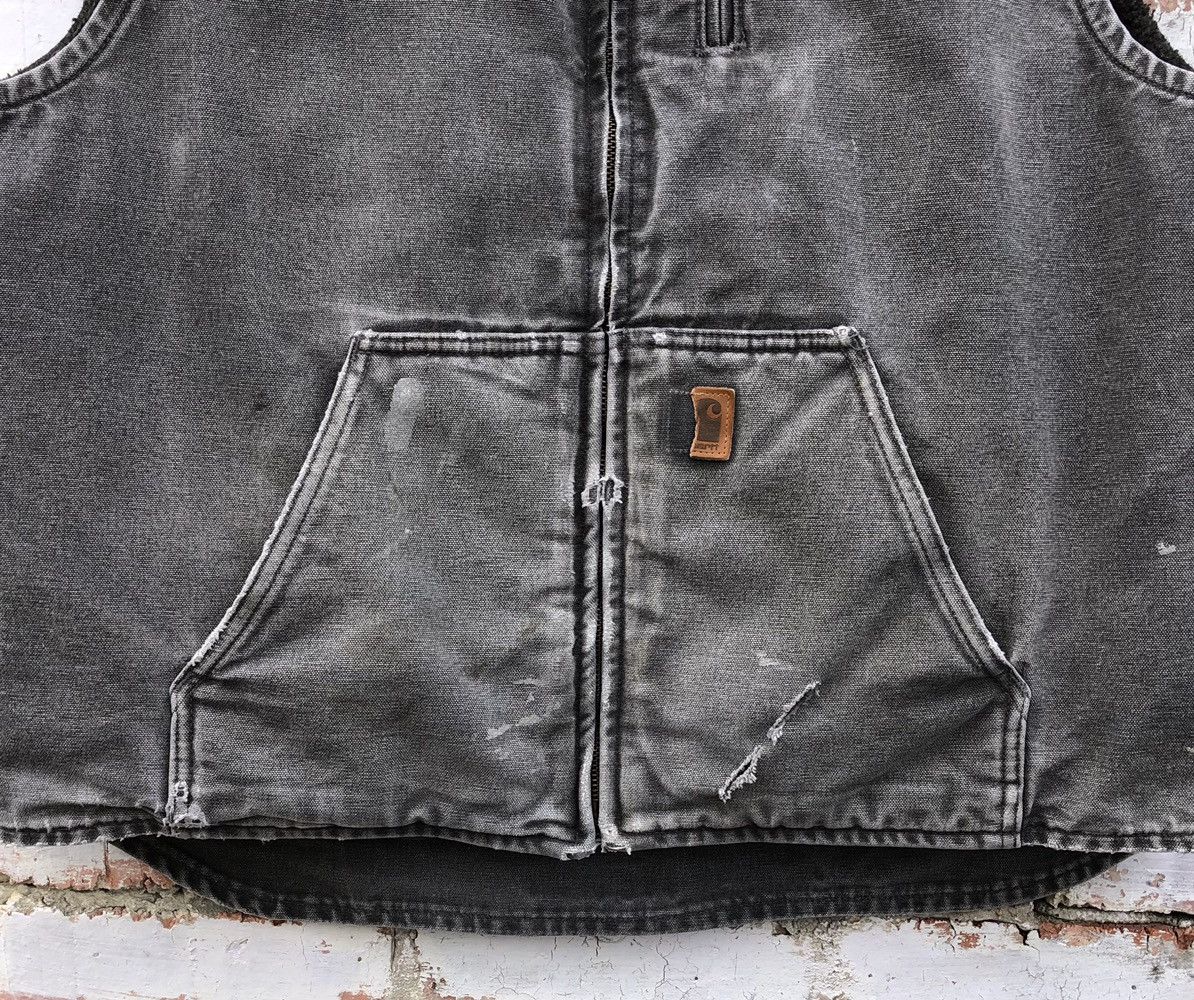 Carhartt Vintage Carhartt THRASHED Faded Sherpa Lined Vest Jacket Size US XL / EU 56 / 4 - 8 Thumbnail