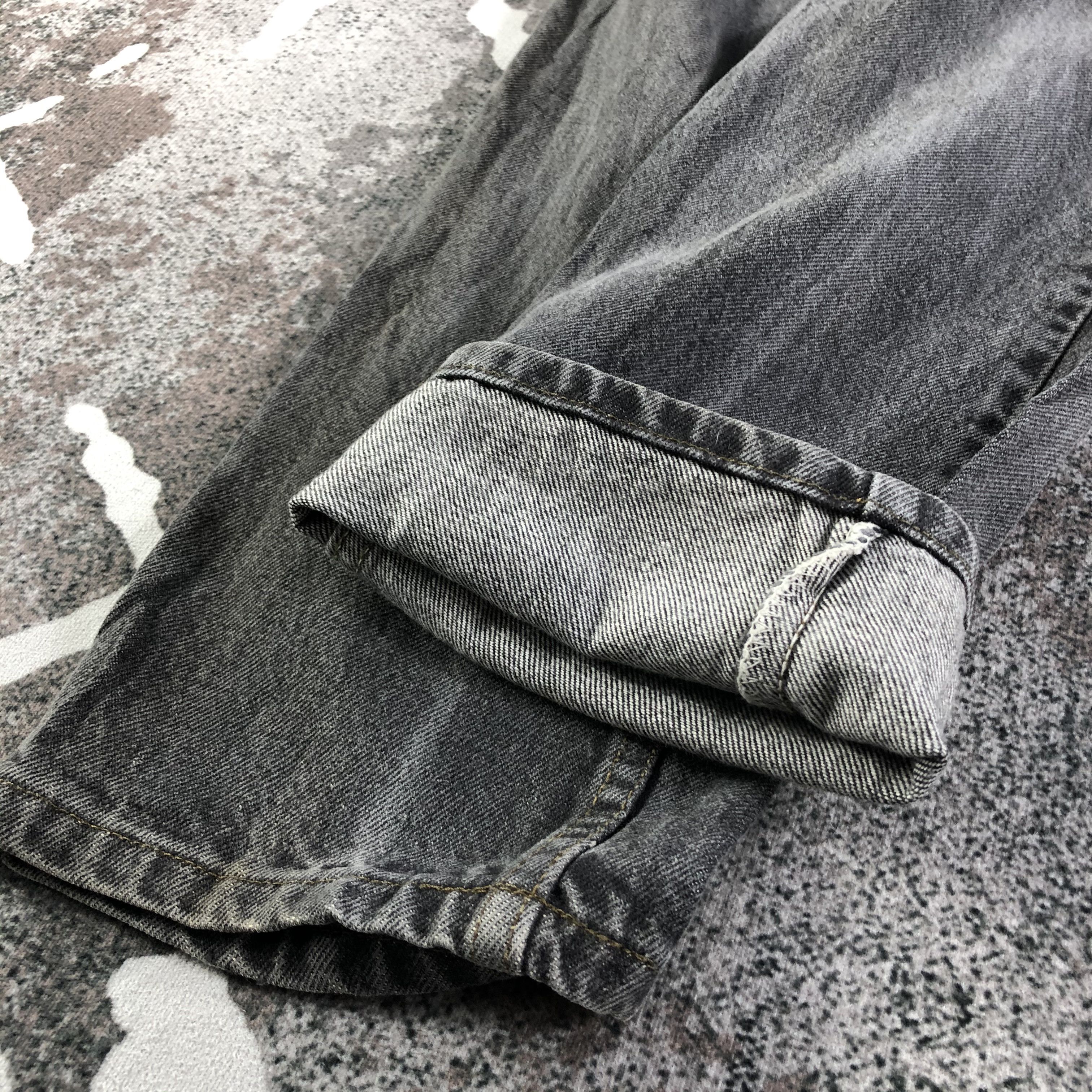 Levi's Vintage Levis 505 Jeans Faded Black Denim KJ1873 Size US 29 - 6 Thumbnail