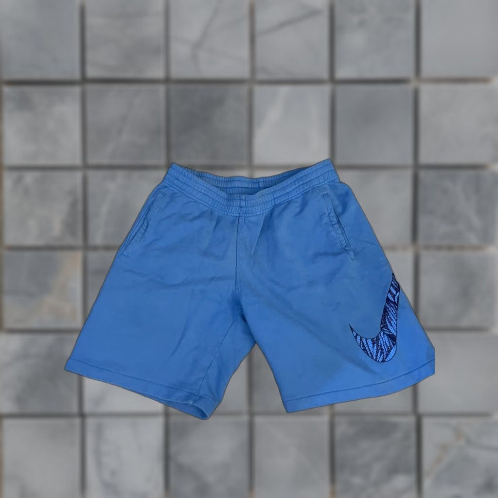 Nike Nike Sweat Shorts L Blue Regular Activewear Gym & Training Comfort Men Size US 33 - 1 Thumbnail