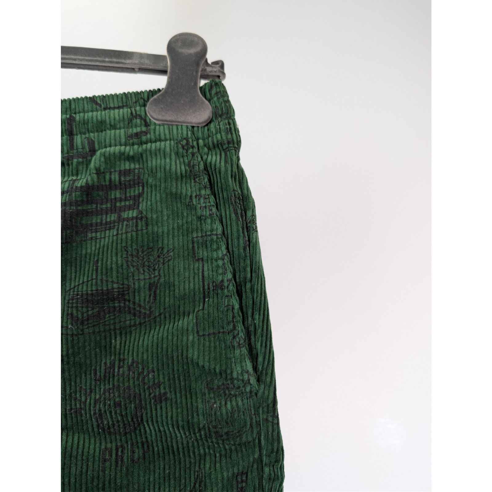 Polo Ralph Lauren o1rshd1 CC20 Velvet Shorts in Green Size US 32 / EU 48 - 5 Thumbnail
