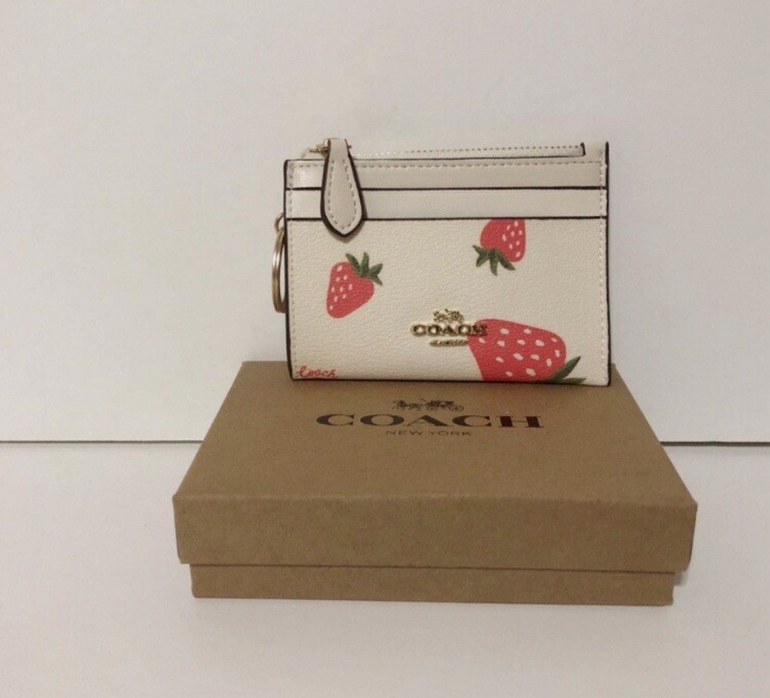 Coach Coach Cardholder With Strawberry 🍓 Size ONE SIZE - 2 Thumbnail