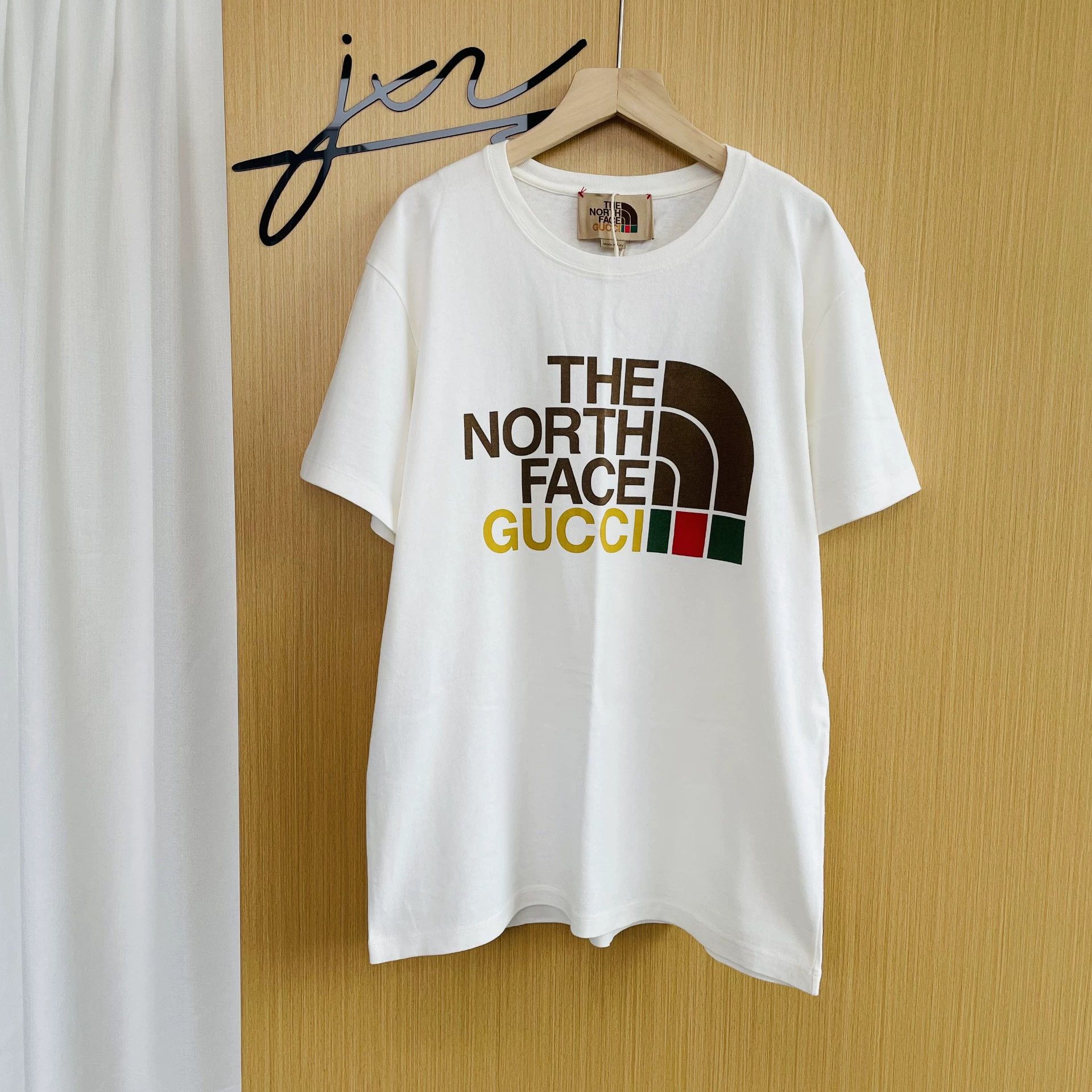 Gucci GUCCI x TNF Wmn XS White SS Tee Logo Letter Print Size US XS / EU 42 / 0 - 1 Thumbnail