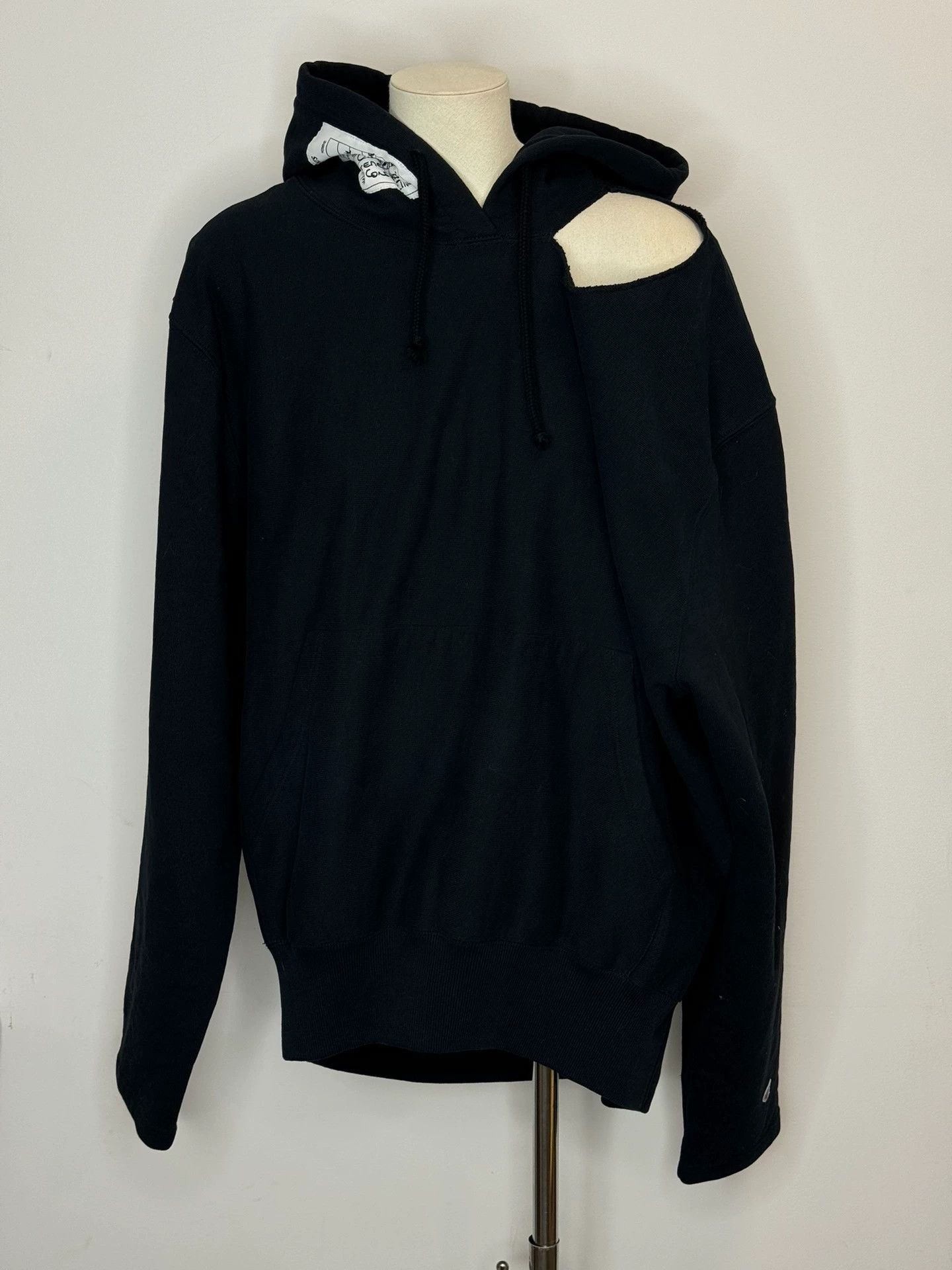 Vetements Vetements x Champion 17SS Hoodie M Size US M / EU 48-50 / 2 - 1 Thumbnail