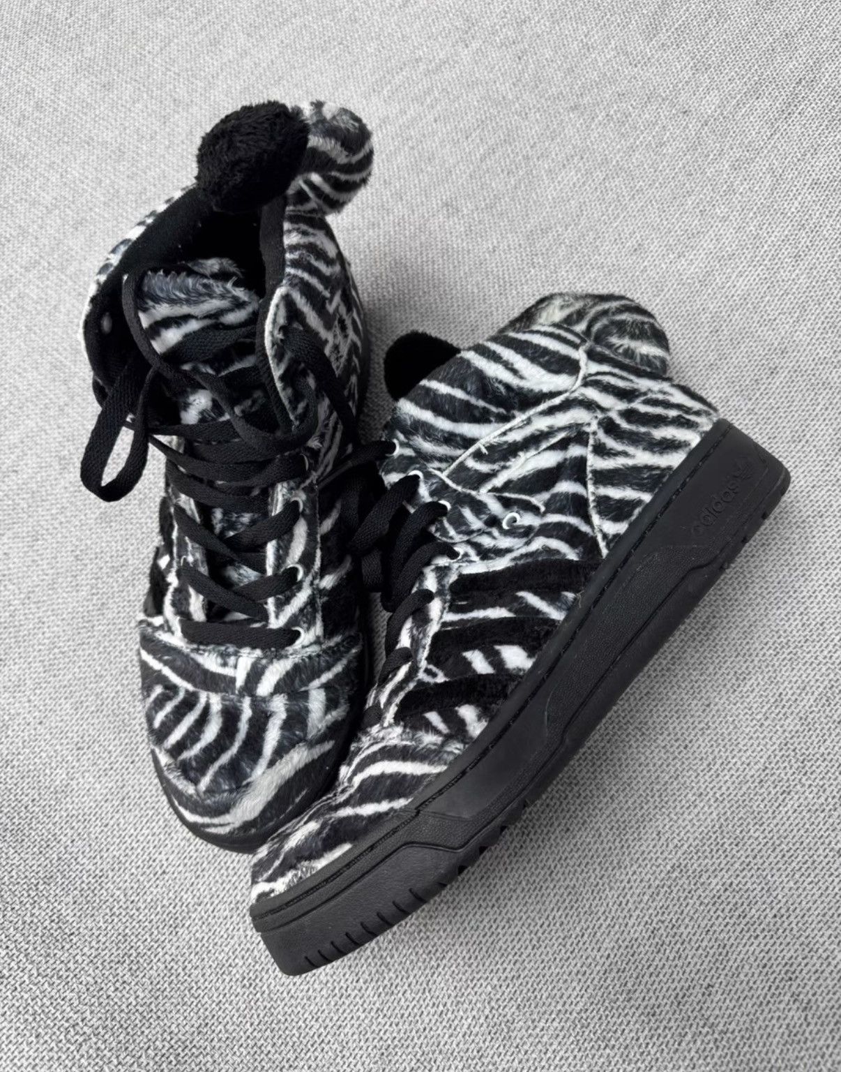 Adidas Adidas Jeremy Scott Zebra Stripe Sneakers G95749 K37 Size US 9.5 / EU 42-43 - 1 Thumbnail