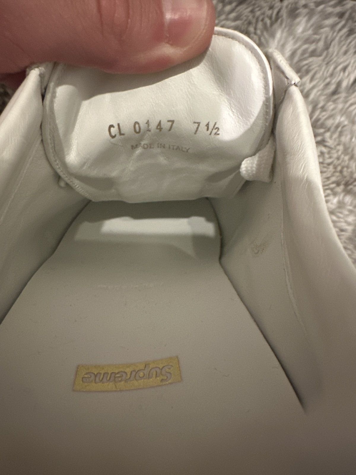 Louis Vuitton × Supreme Louis Vuitton x Supreme Run Away Sneaker Size US 7.5 / EU 40-41 - 6 Thumbnail