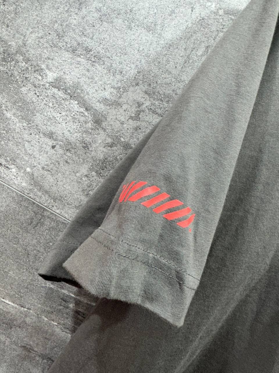 Uniqlo Uniqlo UT x Eva-01 Neon Genesis Evangelion T-Shirt Rare Size US M / EU 48-50 / 2 - 5 Thumbnail