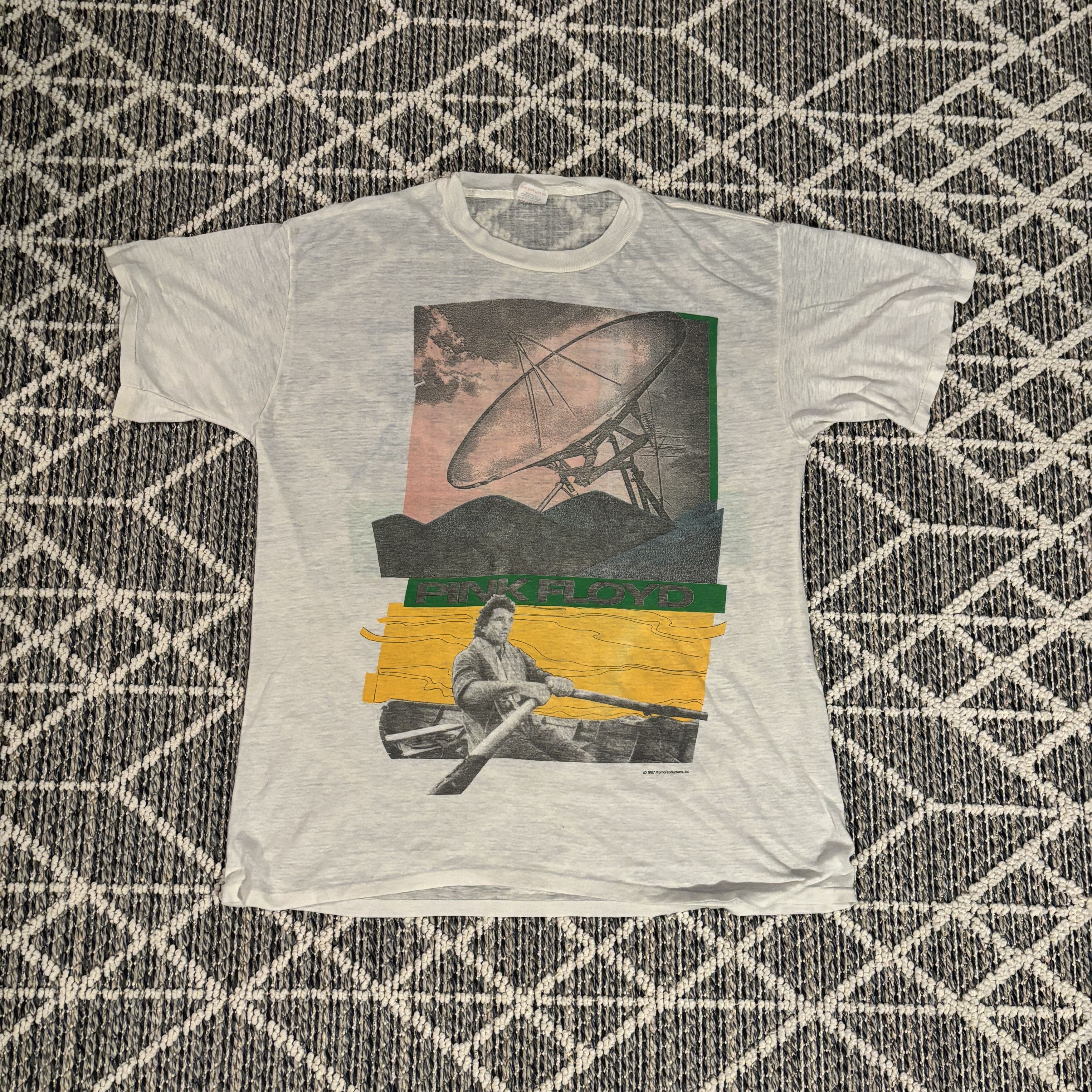image of 1987 Pink Floyd World Tour Boat Shirt in White, Men's (Size XL)