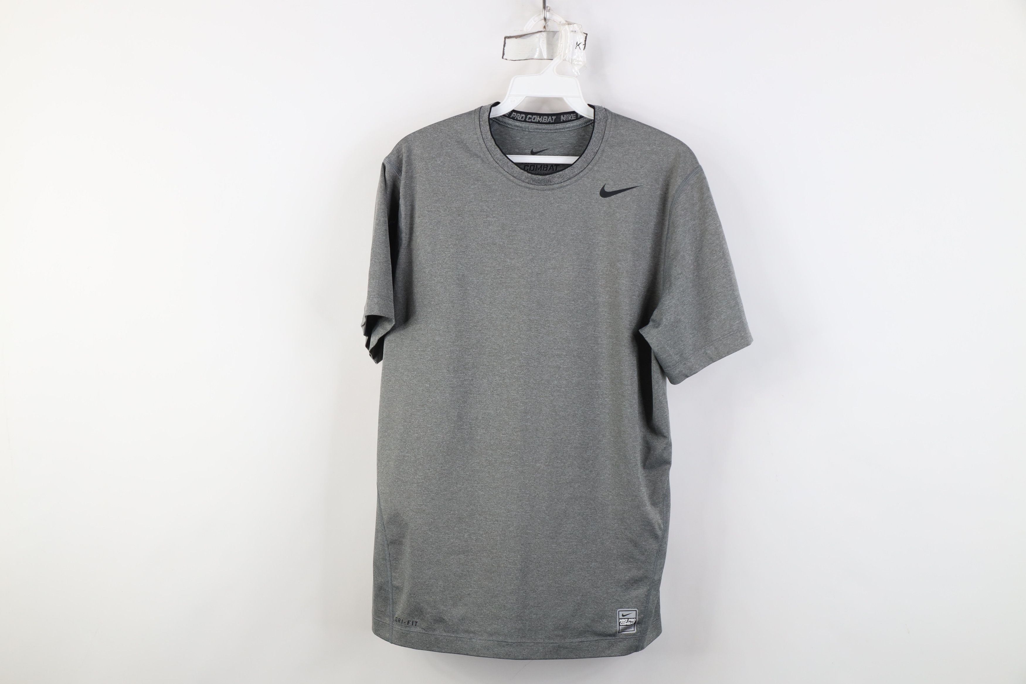 Nike Nike Pro Combat Compression Gym Short Sleeve T-Shirt Size US M / EU 48-50 / 2 - 1 Thumbnail