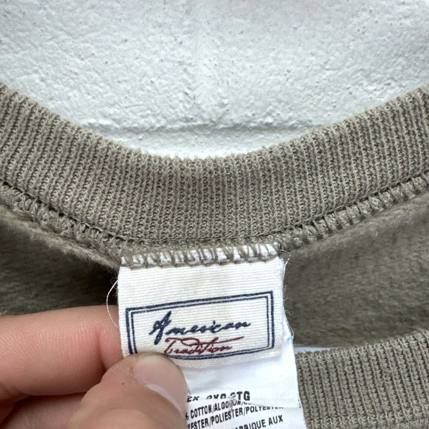 Vintage Vintage Hunter Sweatshirt Adult 2XL Beige Outdoor Nature Graphic Print Pullover Fleece Size US XXL / EU 58 / 5 - 3 Thumbnail