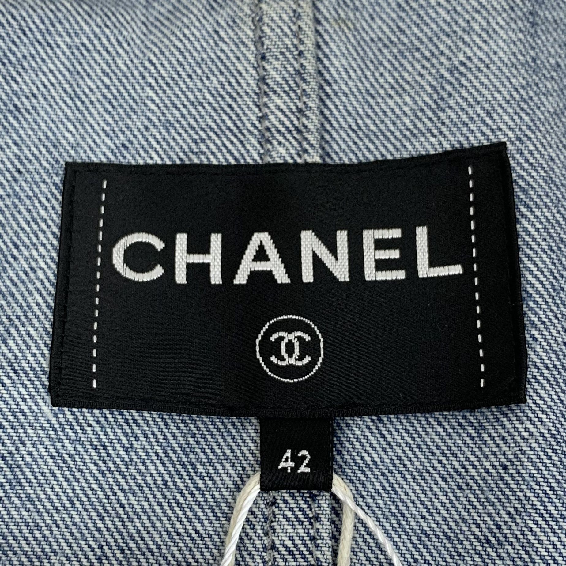 Chanel Chanel Egypt Blue Embroidered Cotton Denim Jacket (42) Size US L / EU 52-54 / 3 - 2 Thumbnail
