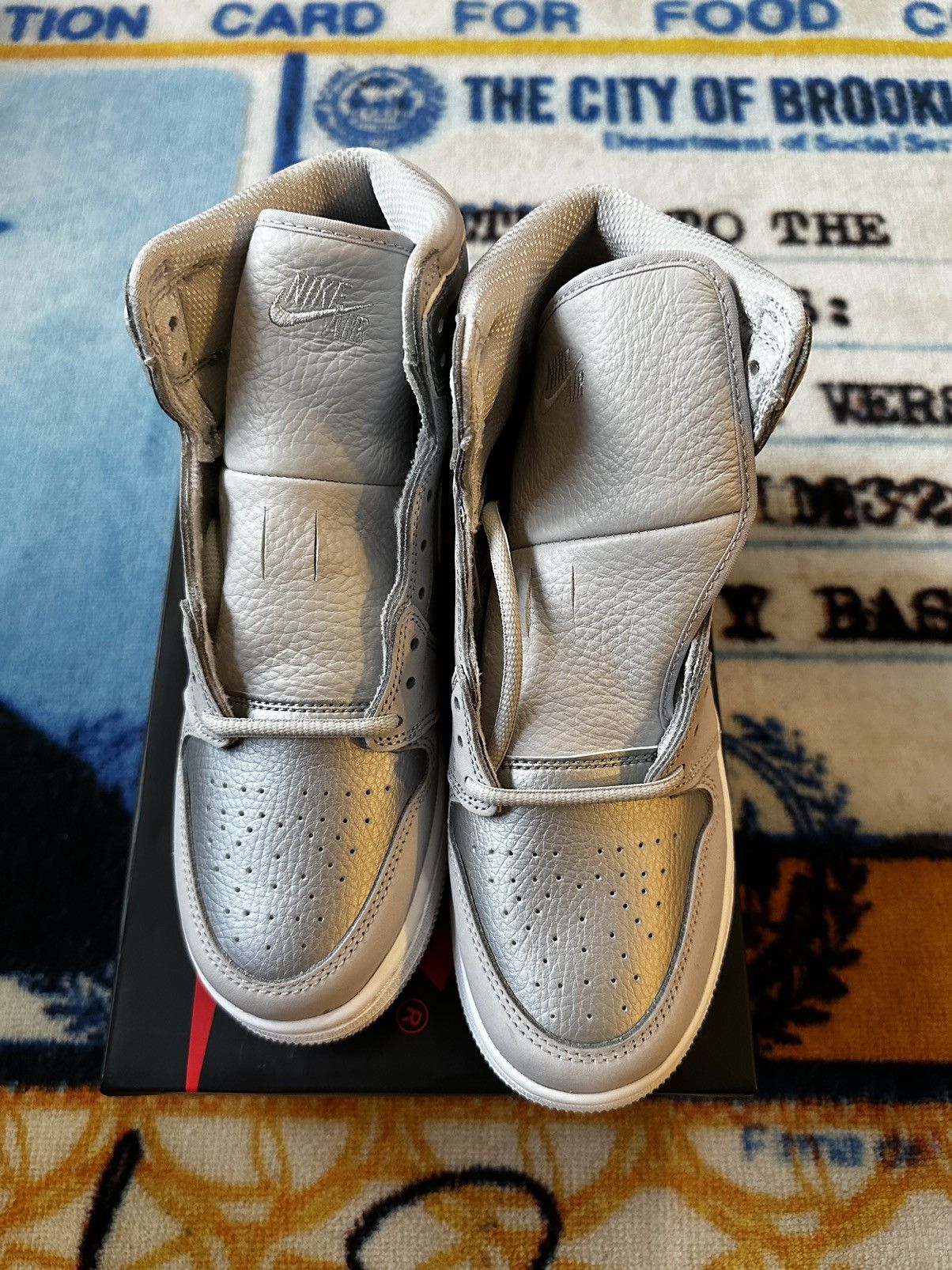 Jordan Brand Jordan 1 High Japan Size US 6.5 / EU 39-40 - 1 Thumbnail