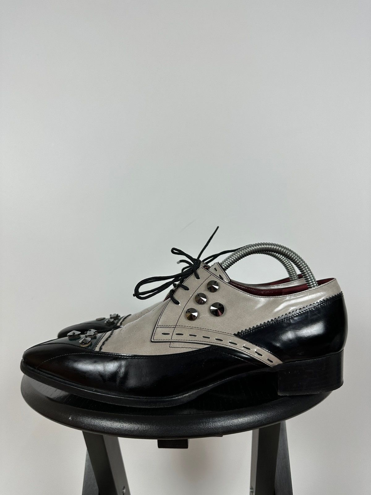 Prada Prada Studded Rhinestone Two-Tone Oxford Dress Leather Shoes Size US 8 / EU 41 - 2 Thumbnail