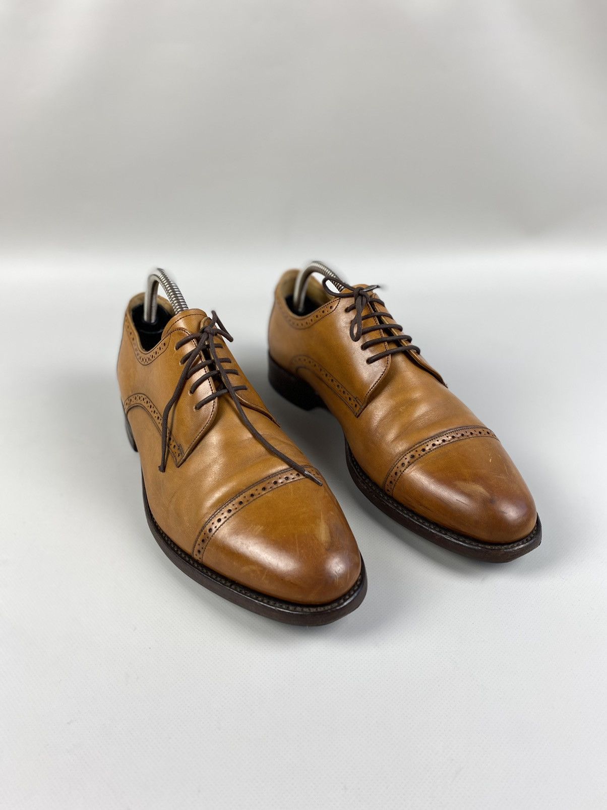 Loake Loake Guilhall men’s leather Oxford formal shoes Size US 9.5 / EU 42-43 - 3 Thumbnail