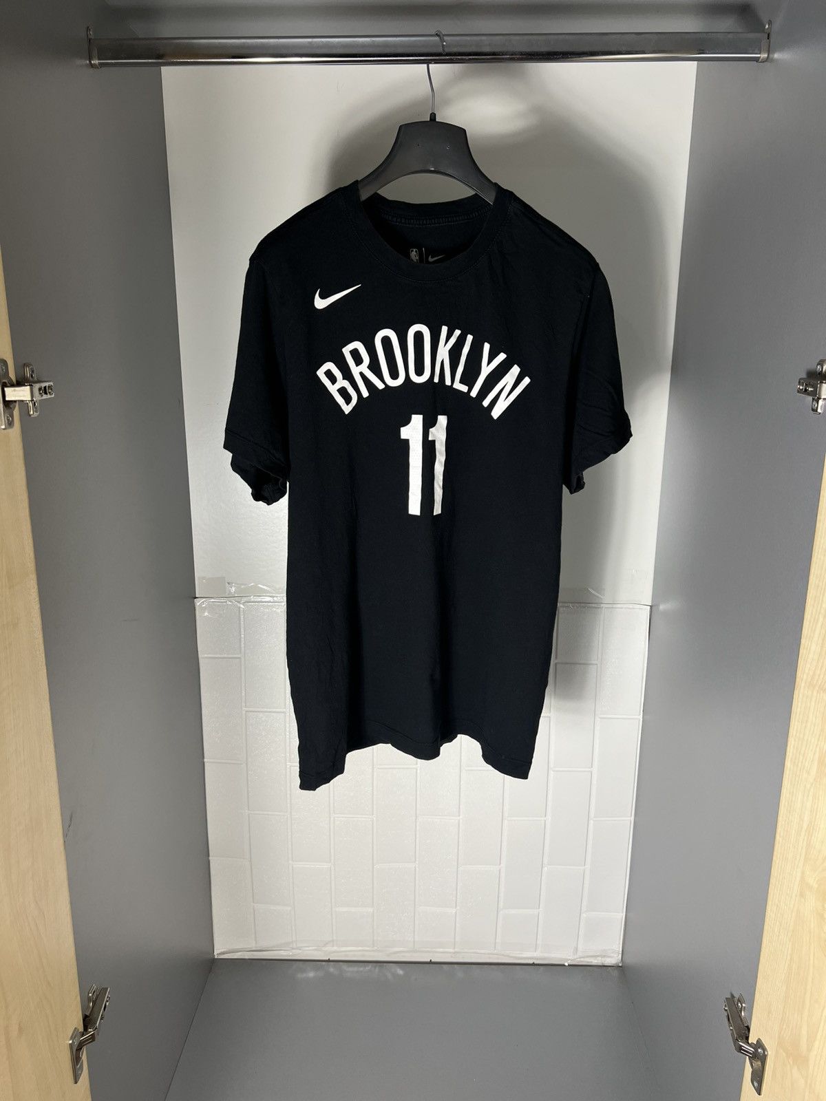 Vintage VERY RARE NIKE BROOKLYN IRVING 11 NBA T-SHIRT RETRO Y2K 90s Size US L / EU 52-54 / 3 - 1 Thumbnail