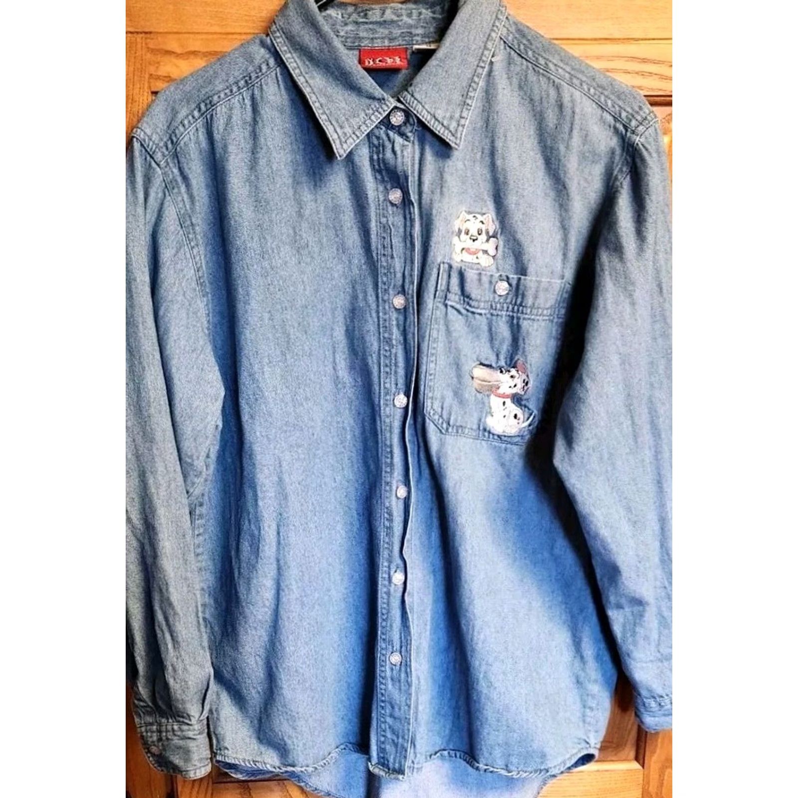 Disney Disney 101 Dalmatians Denim Shirt Women's M Medium Long Sleeve Vintage Button-Up Shirt Size M / US 6-8 / IT 42-44 - 3 Thumbnail