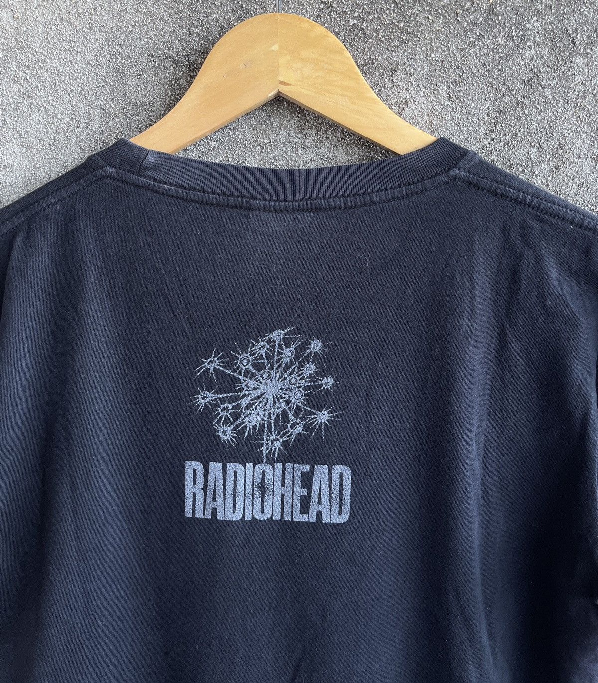 Band Tees Vintage 00s Sun Faded Black🔥RADIO HEAD🔥Rock Band Tshirt Size US S / EU 44-46 / 1 - 4 Thumbnail
