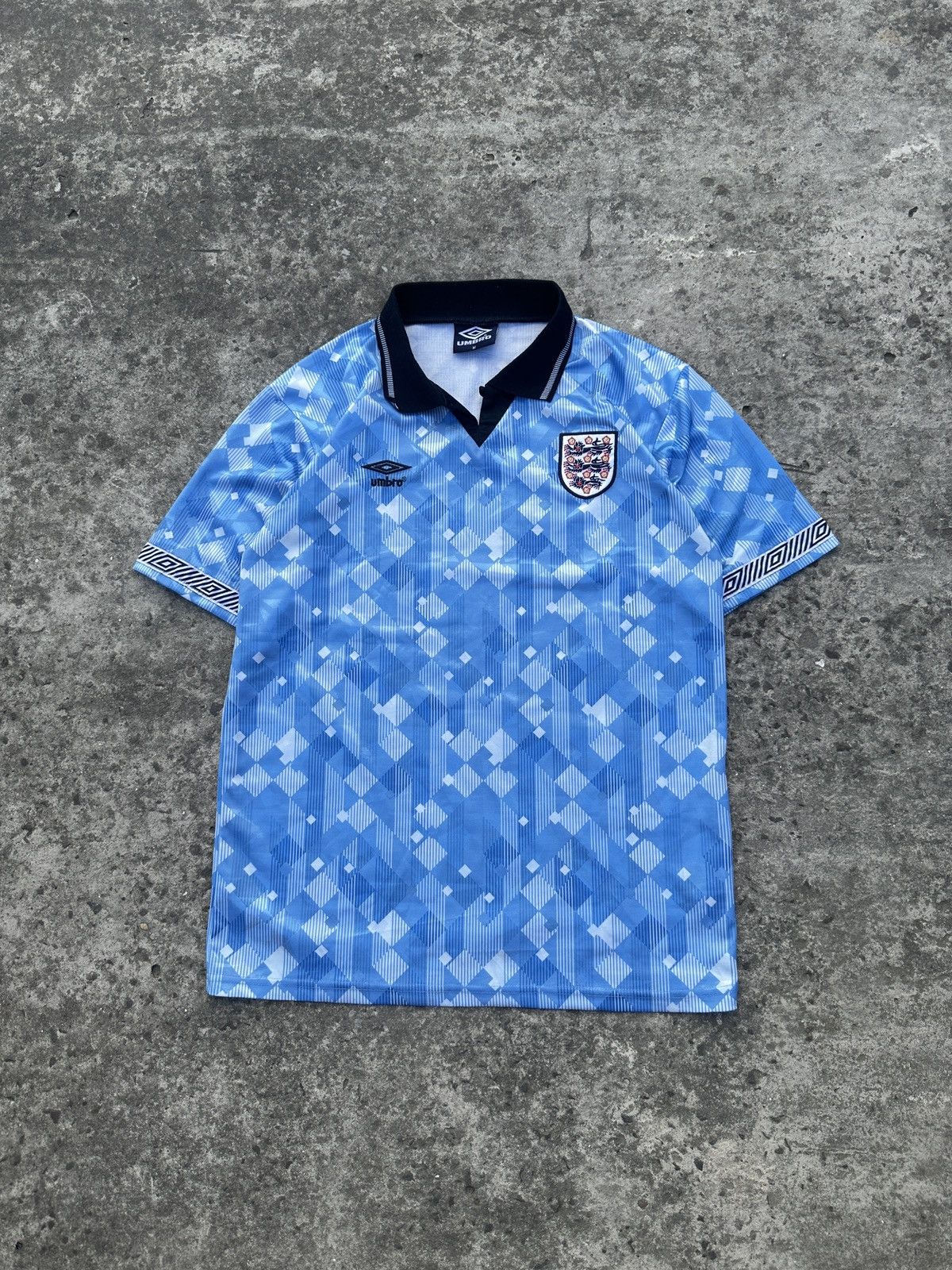Umbro Vintage Umbro England Soccer Jersey Blokecore Style Rare VTg Size US M / EU 48-50 / 2 - 1 Thumbnail