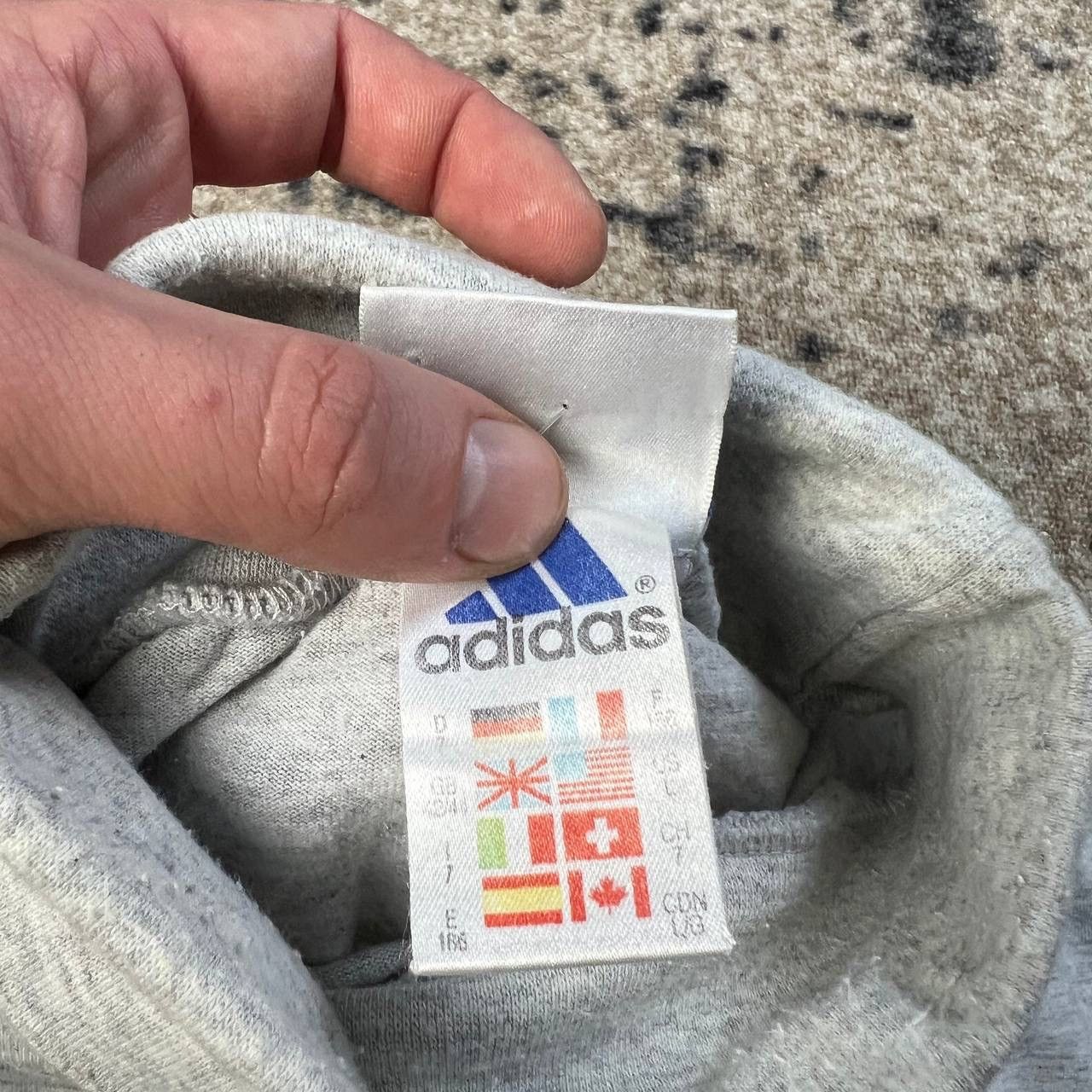 Adidas Adidas Vintage Y2K Mini Logo Turtleneck Longsleeve Size US L / EU 52-54 / 3 - 7 Thumbnail