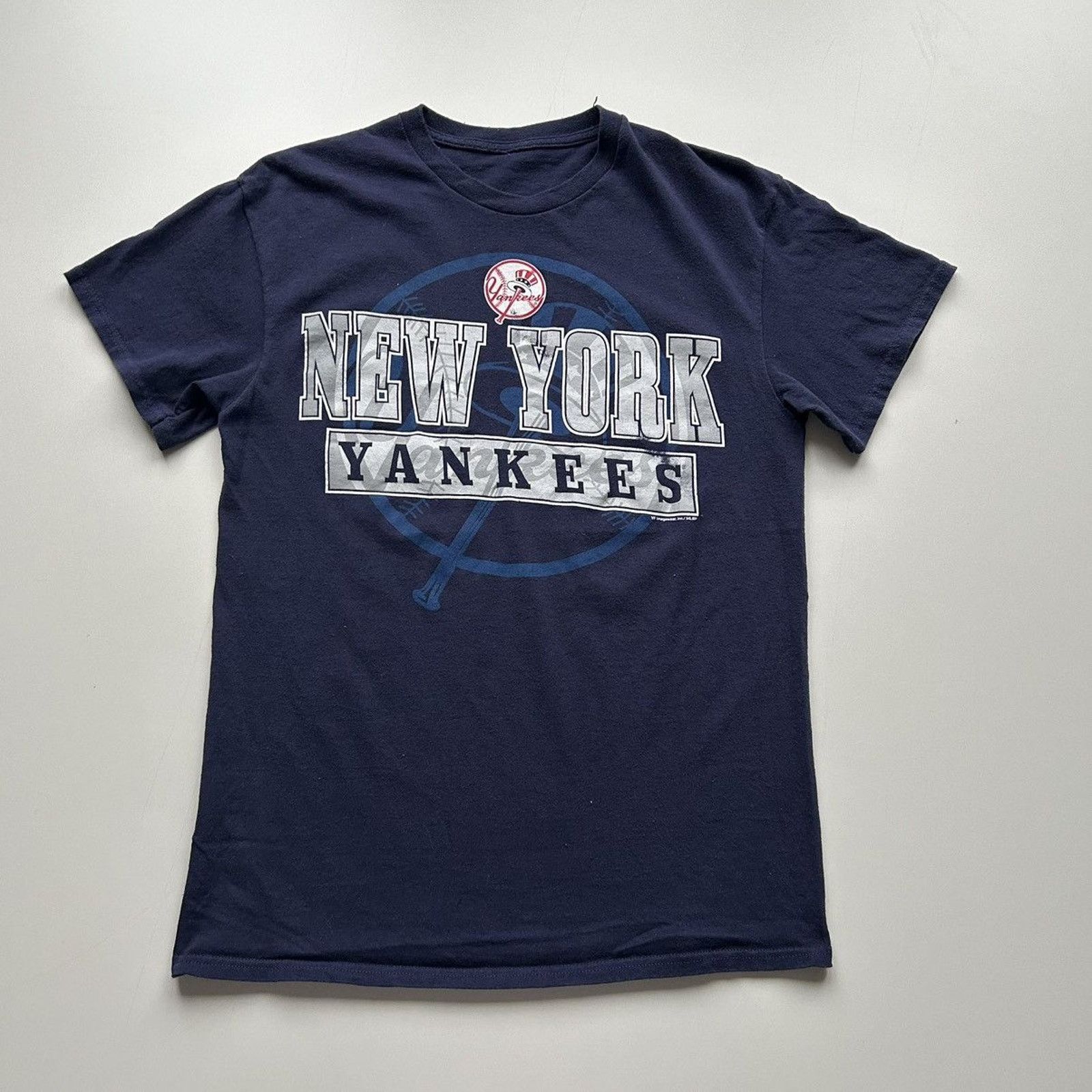 MLB Vintage Y2K New York Yankees MLB T Shirt Medium Faded Blue Size US M / EU 48-50 / 2 - 1 Thumbnail